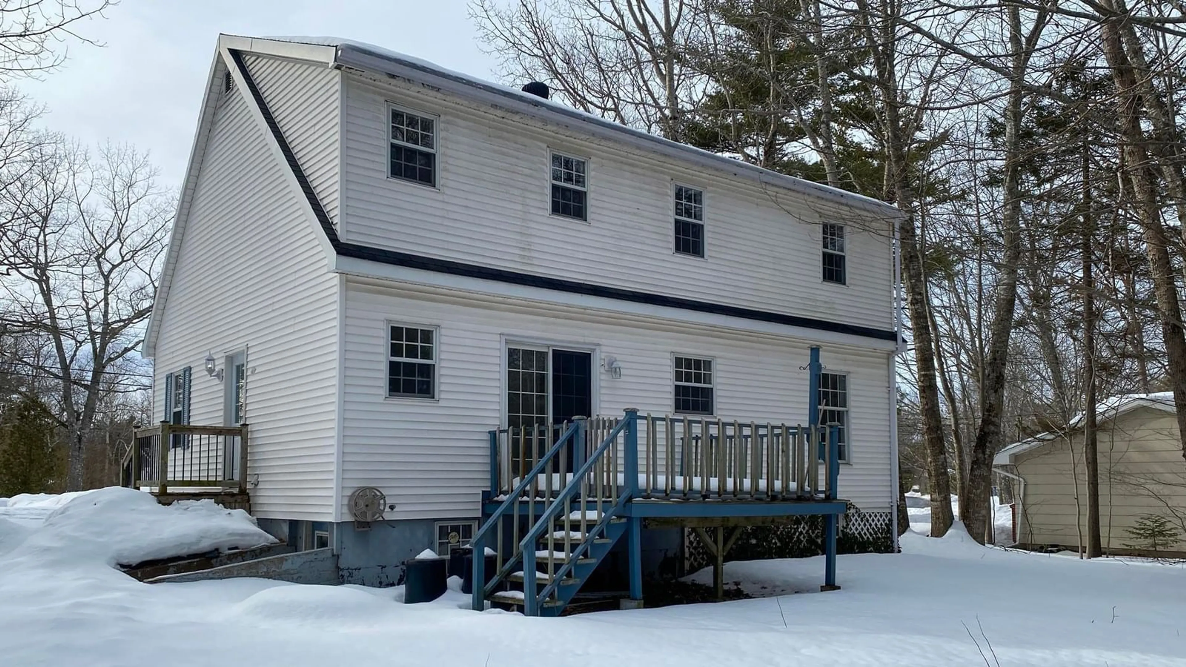 Patio, building for 1421 Princess Cres, Coldbrook Nova Scotia B4R 1B2
