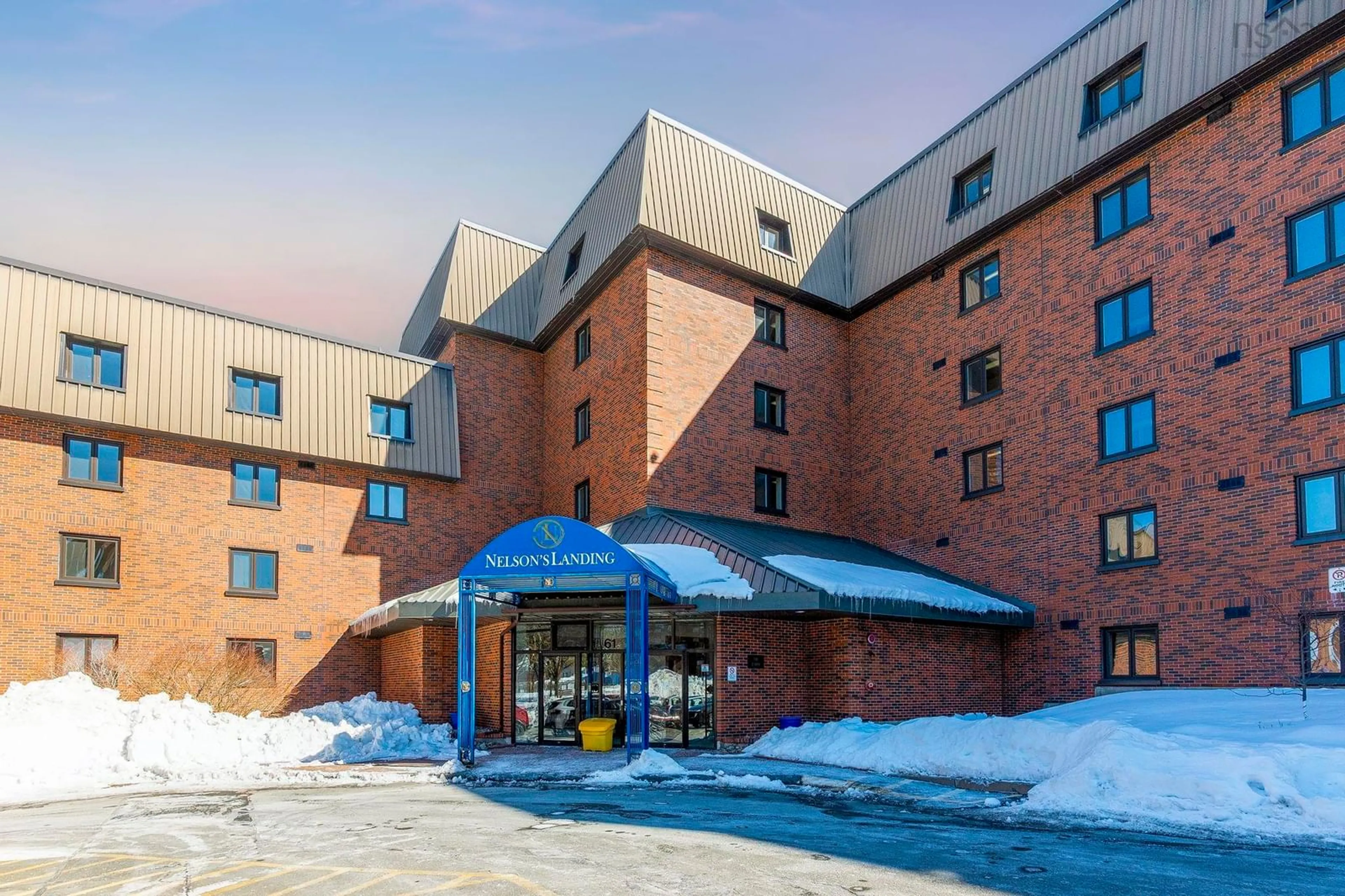 Indoor foyer for 61 Nelsons Landing Blvd #514, Bedford Nova Scotia B4A 3X3