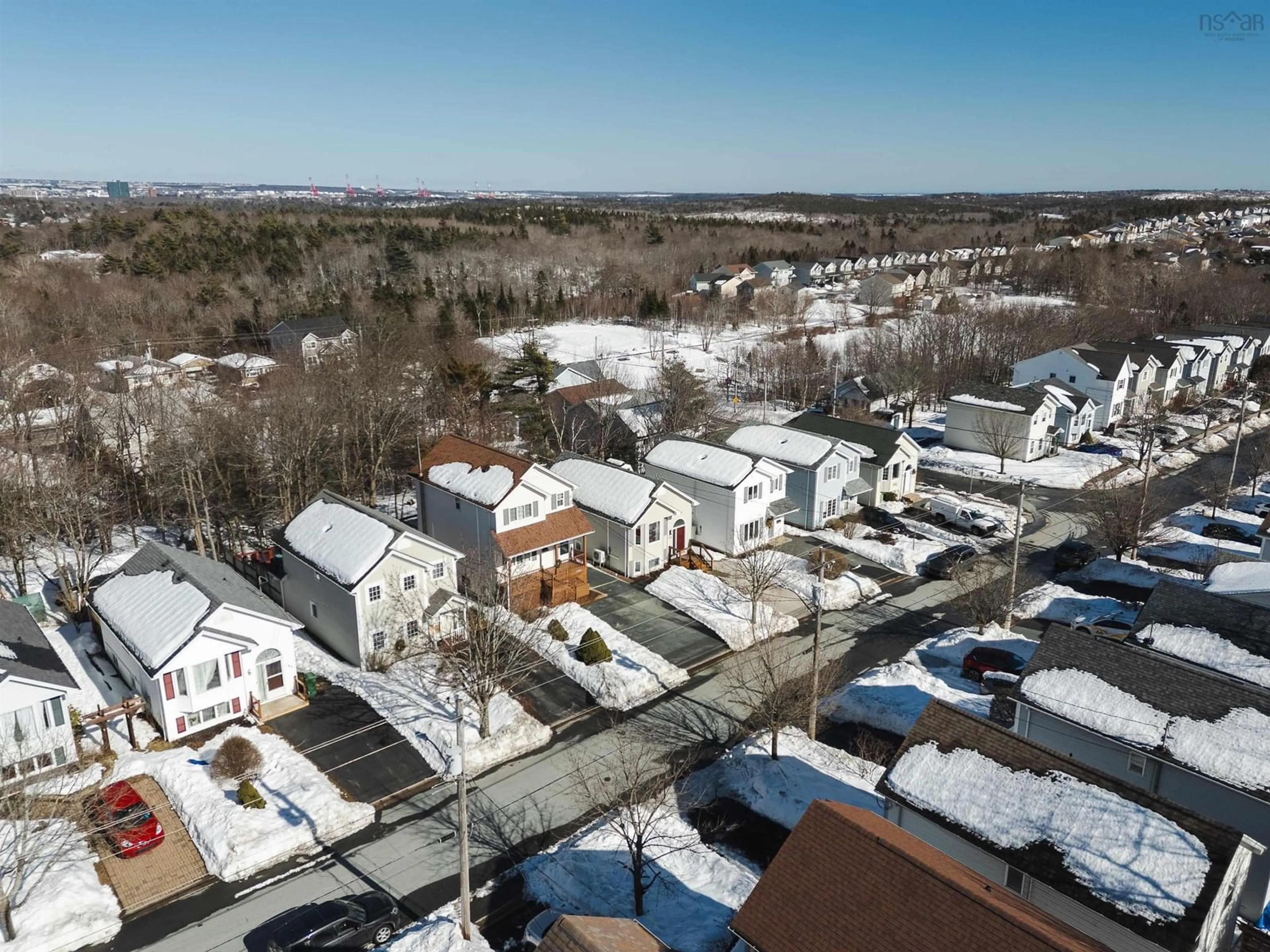 A pic from outside/outdoor area/front of a property/back of a property/a pic from drone, city buildings view from balcony for 173 Abrams Way, Halifax Nova Scotia B3P 2R9