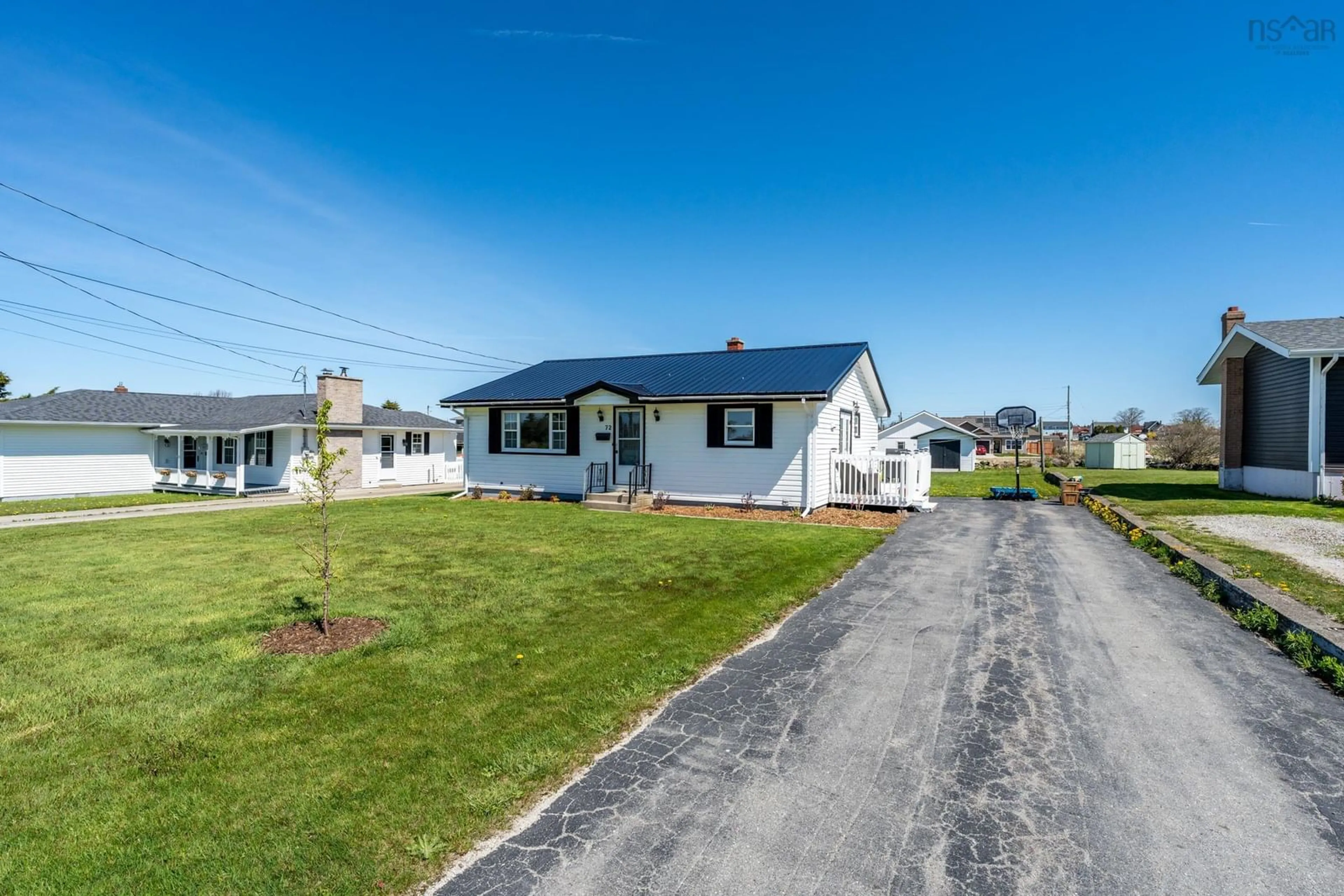 A pic from outside/outdoor area/front of a property/back of a property/a pic from drone, street for 72 Hibernia St, Yarmouth Nova Scotia B5A 2M6