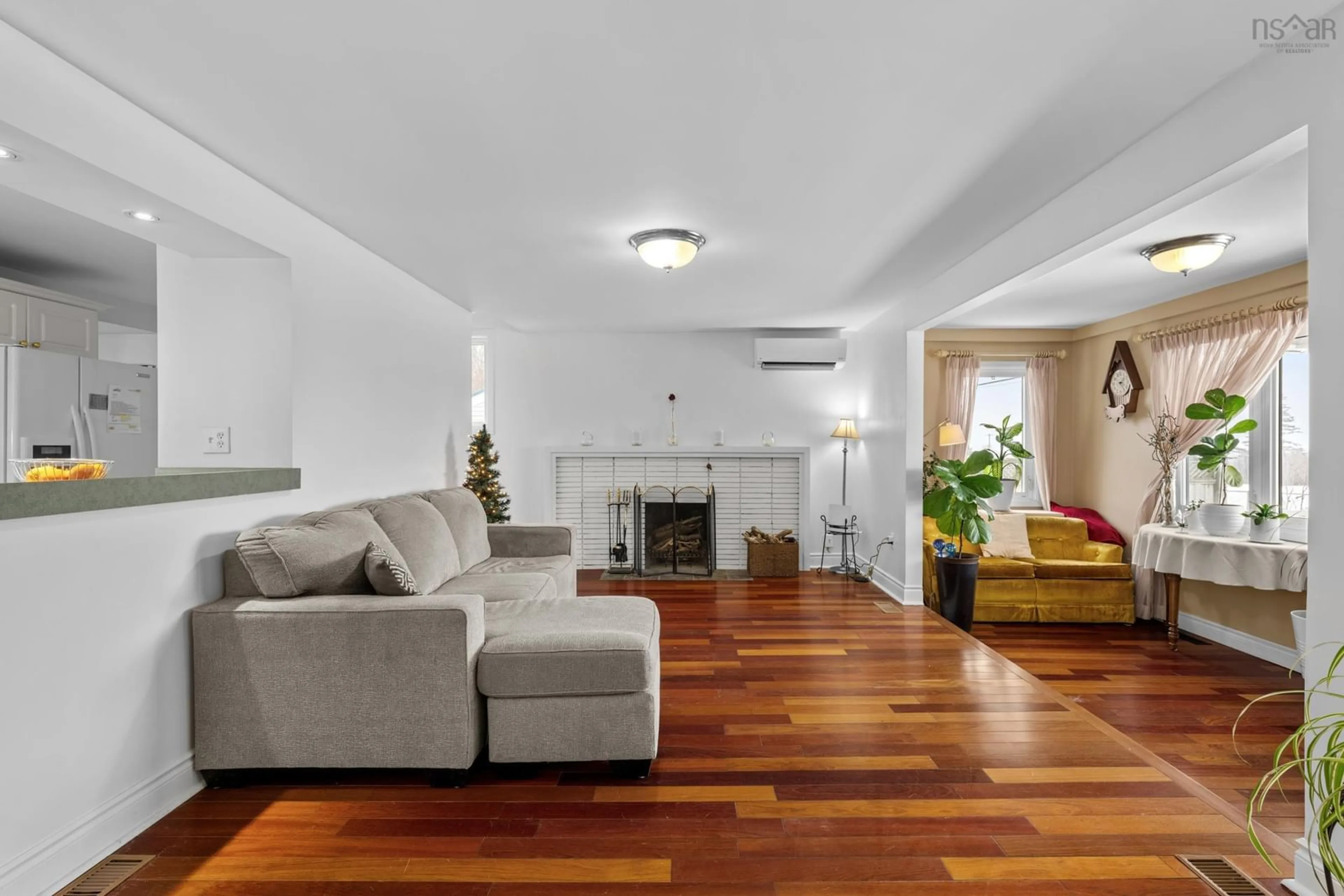 Living room with furniture, unknown for 121 School Ave, Halifax Nova Scotia B3N 2E1