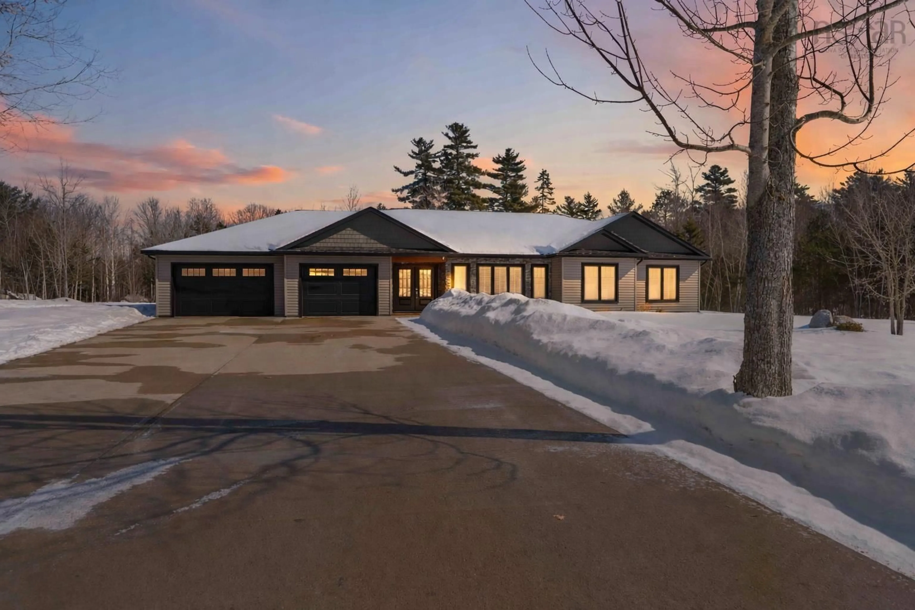 Indoor garage for 472 Alexander Mackenzie Rd, Farmington Nova Scotia B0P 1W0