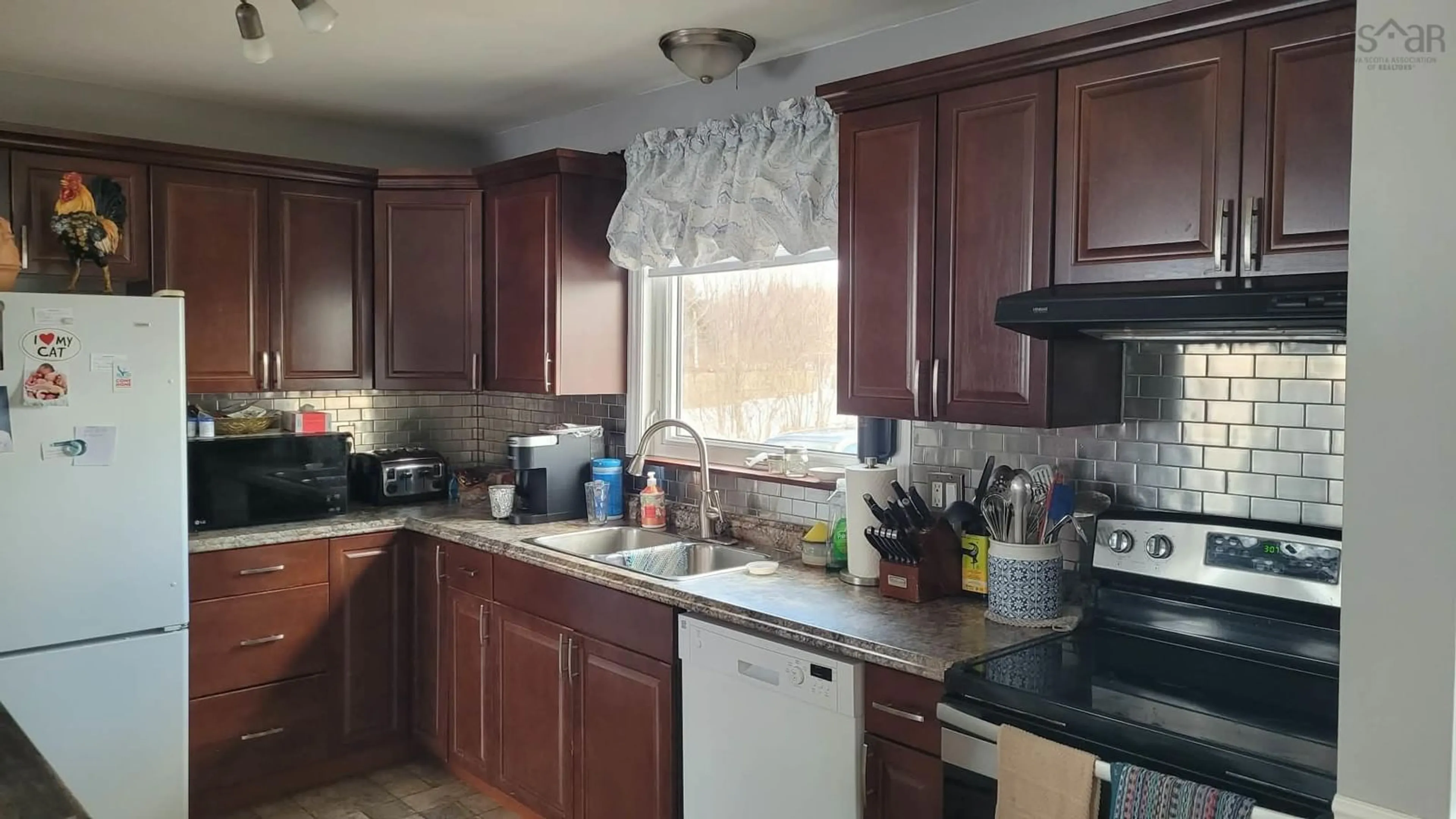 Standard kitchen, unknown for 588 Lingan Rd, Sydney Nova Scotia B1N 3K2