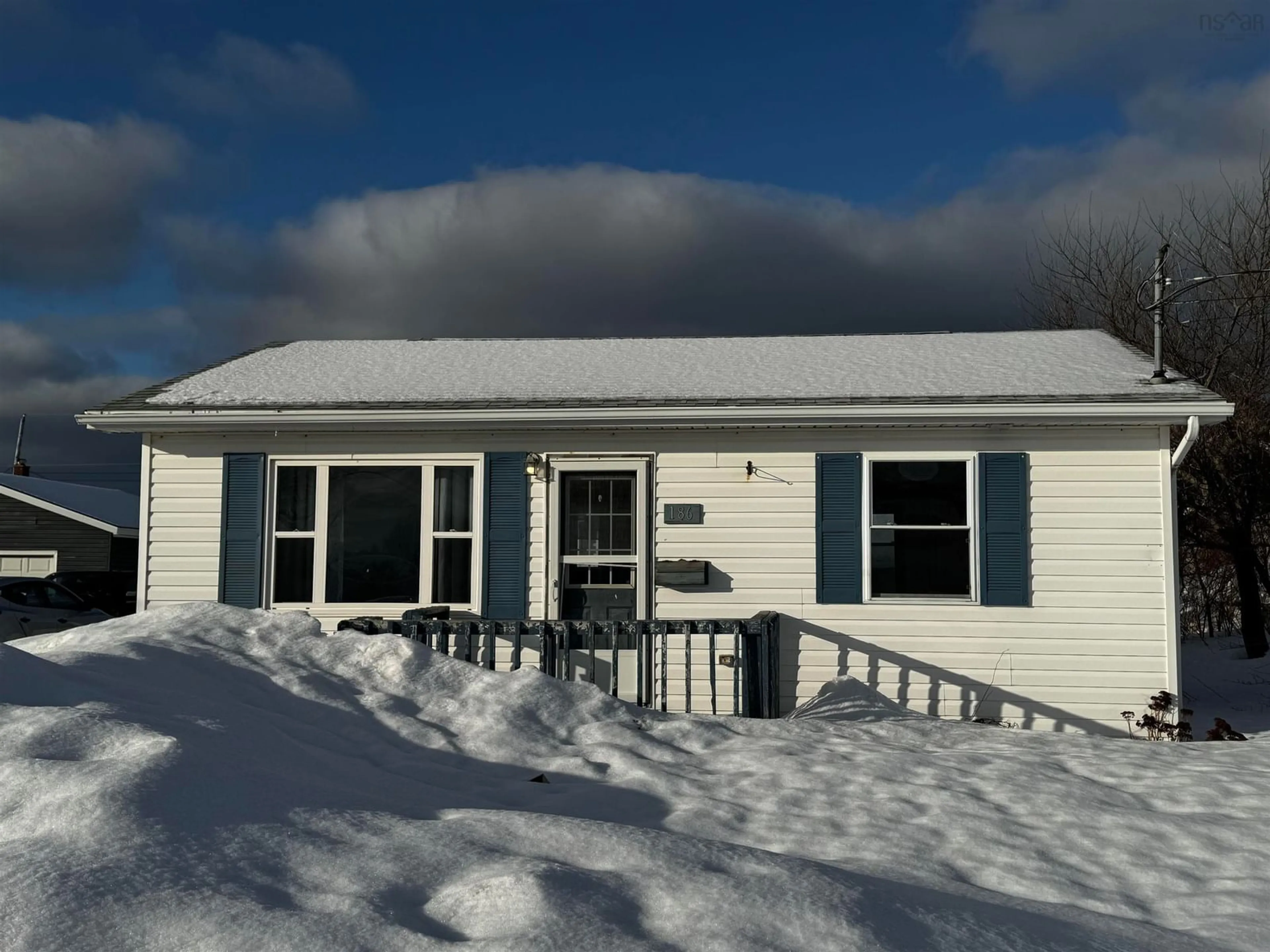 Shed for 186 Tennyson St, Glace Bay Nova Scotia B1A 5M3