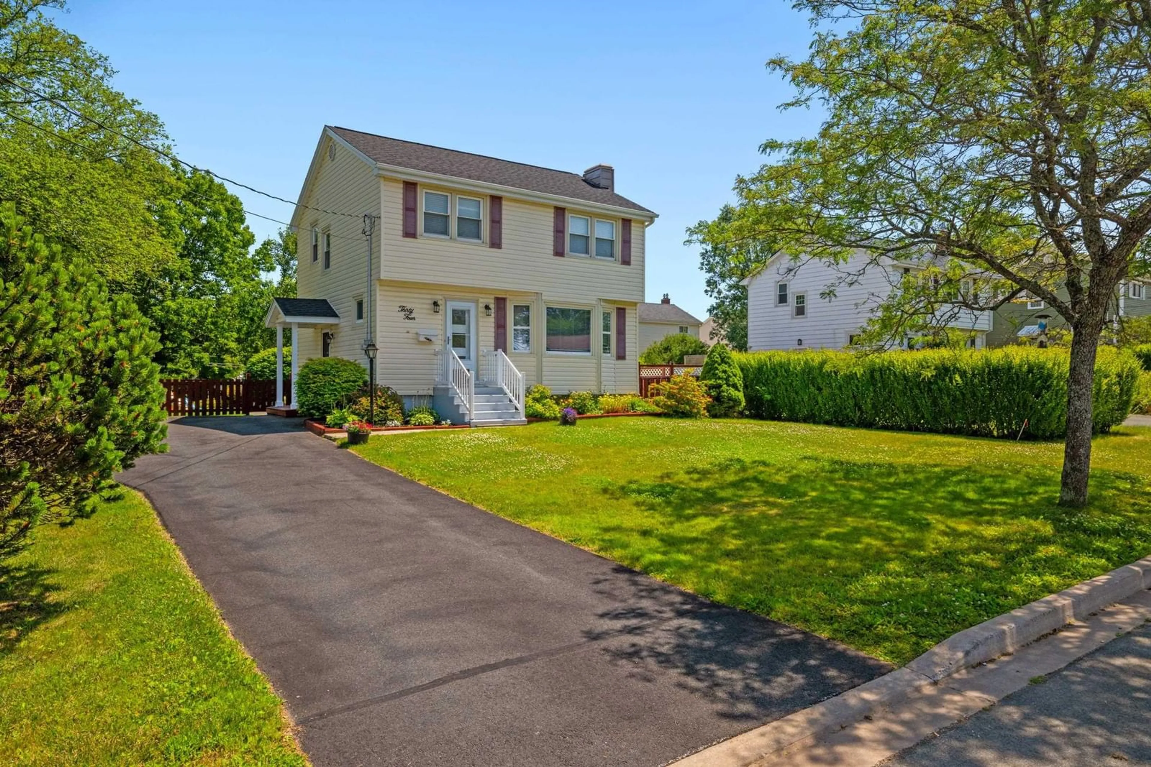 Unknown for 34 Langley Ave, Dartmouth Nova Scotia B2W 2Y6