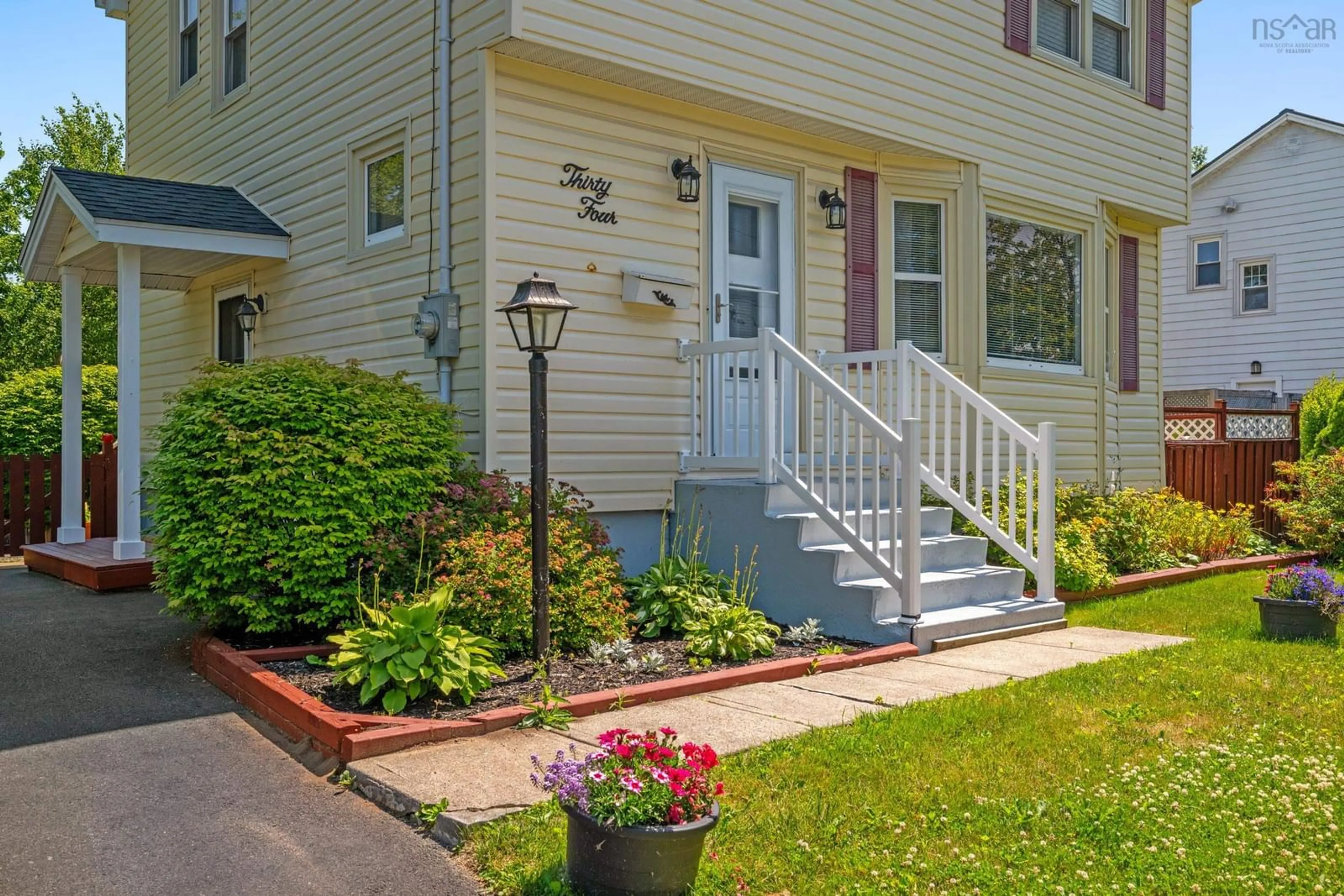 Unknown for 34 Langley Ave, Dartmouth Nova Scotia B2W 2Y6