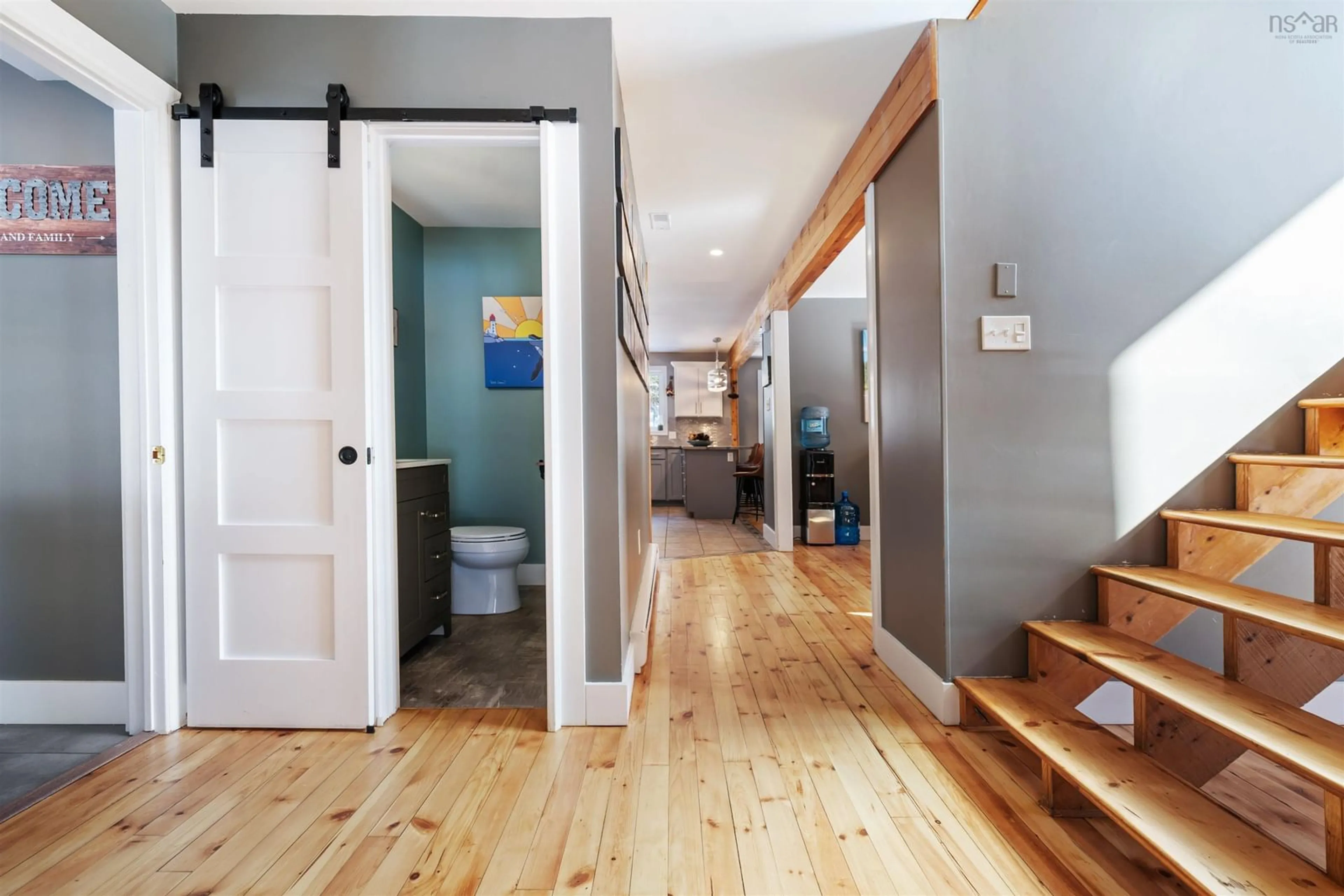Indoor entryway for 52 Reade St, Pictou Nova Scotia B0K 1H0
