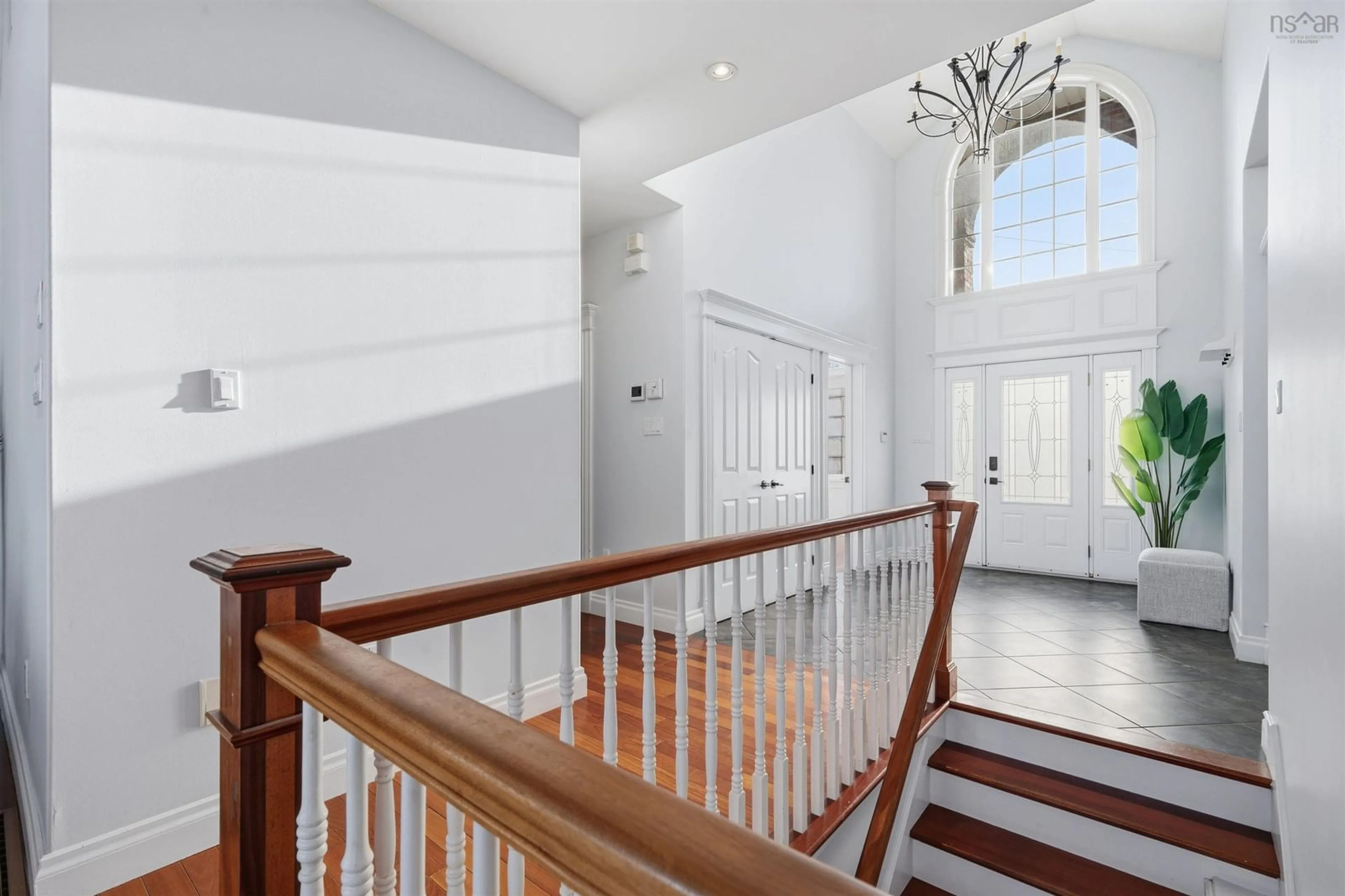 Indoor foyer for 84 Rochdale Pl, Bedford Nova Scotia B4A 0A7