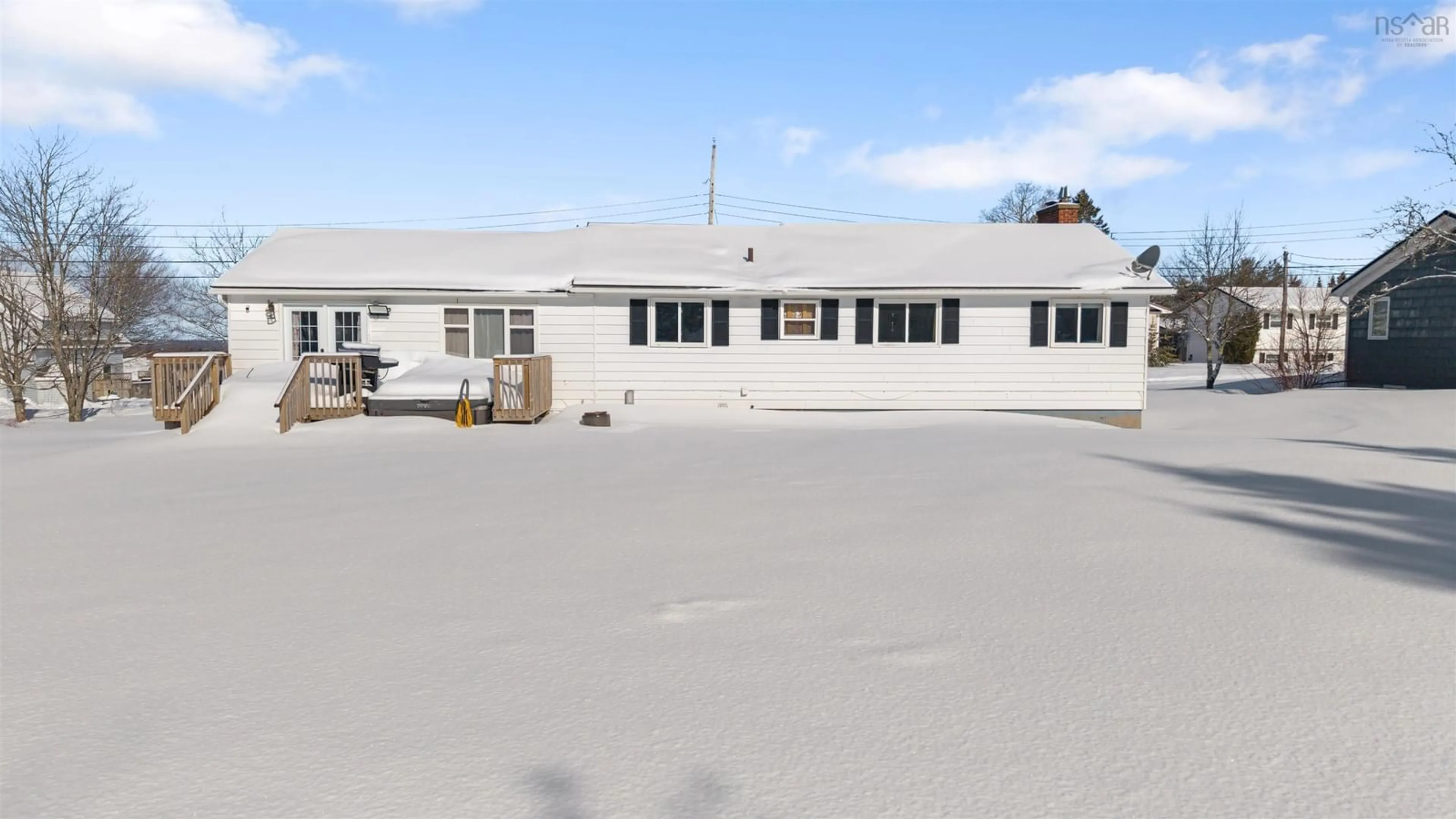 A pic from outside/outdoor area/front of a property/back of a property/a pic from drone, building for 8 Smith Ave, Springhill Nova Scotia B0M 1X0