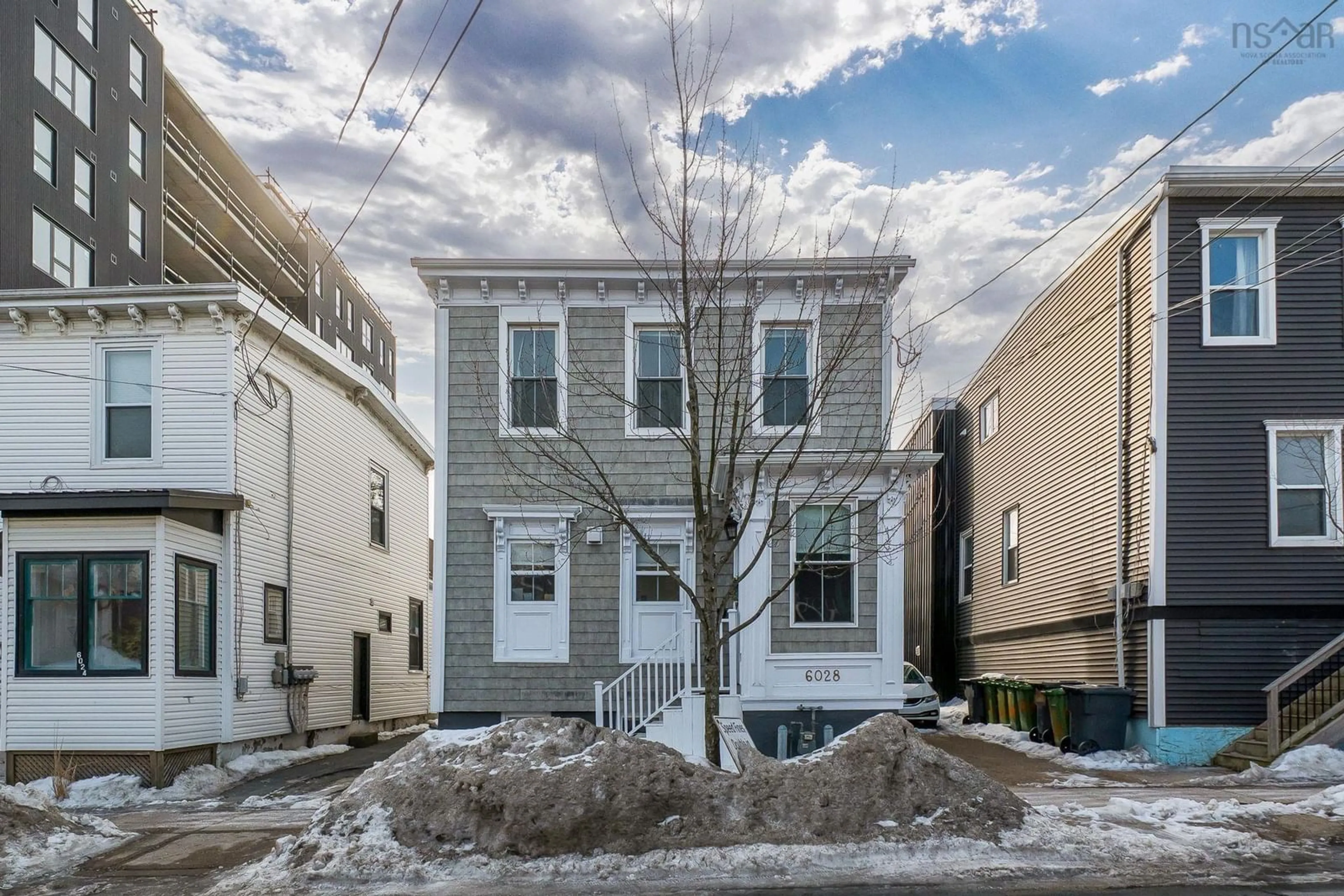 Unknown for 6028/6030 Cunard St, Halifax Nova Scotia B3K 1E5