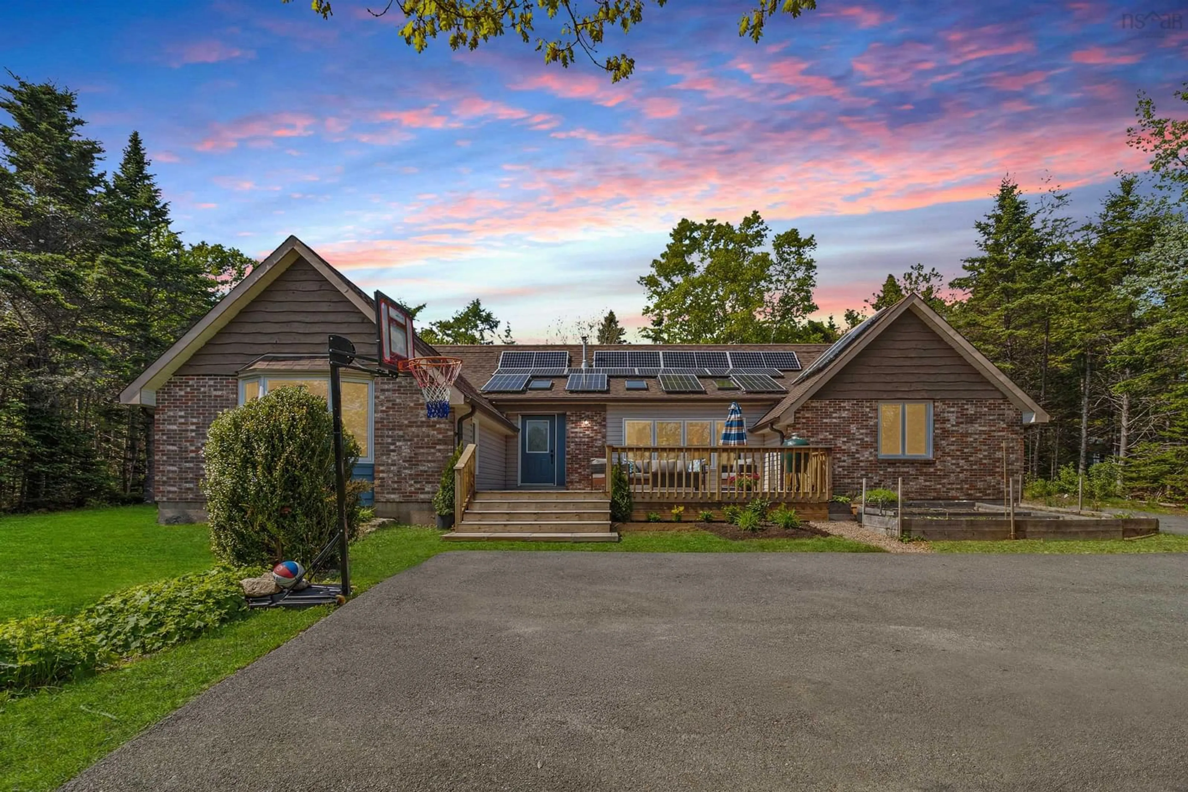 A pic from outside/outdoor area/front of a property/back of a property/a pic from drone, unknown for 252 Hillside Dr, Boutiliers Point Nova Scotia B3Z 1W8