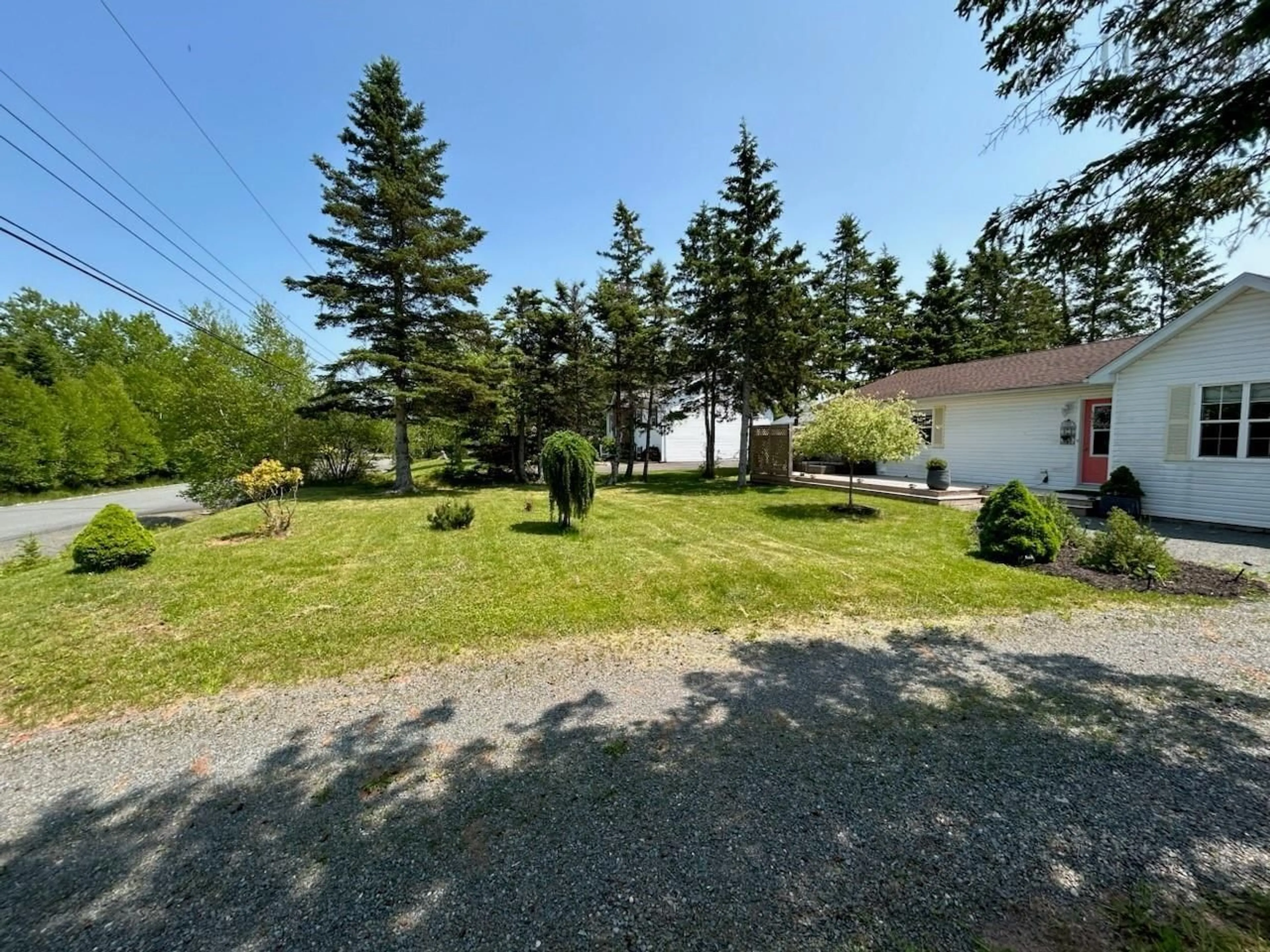 A pic from outside/outdoor area/front of a property/back of a property/a pic from drone, unknown for 36 Eaton Dr, Valley Nova Scotia B6L 3J9