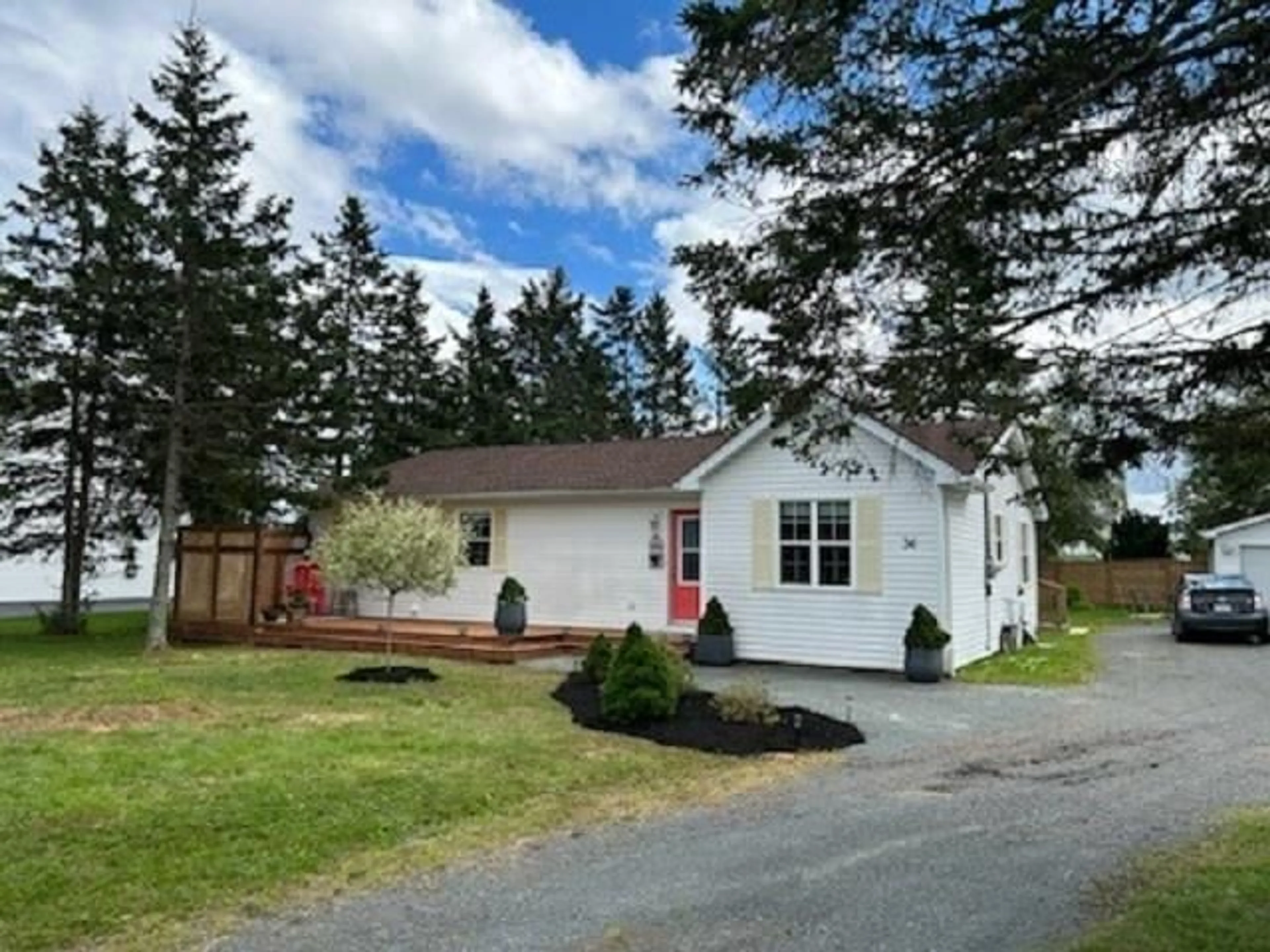 A pic from outside/outdoor area/front of a property/back of a property/a pic from drone, street for 36 Eaton Dr, Valley Nova Scotia B6L 3J9