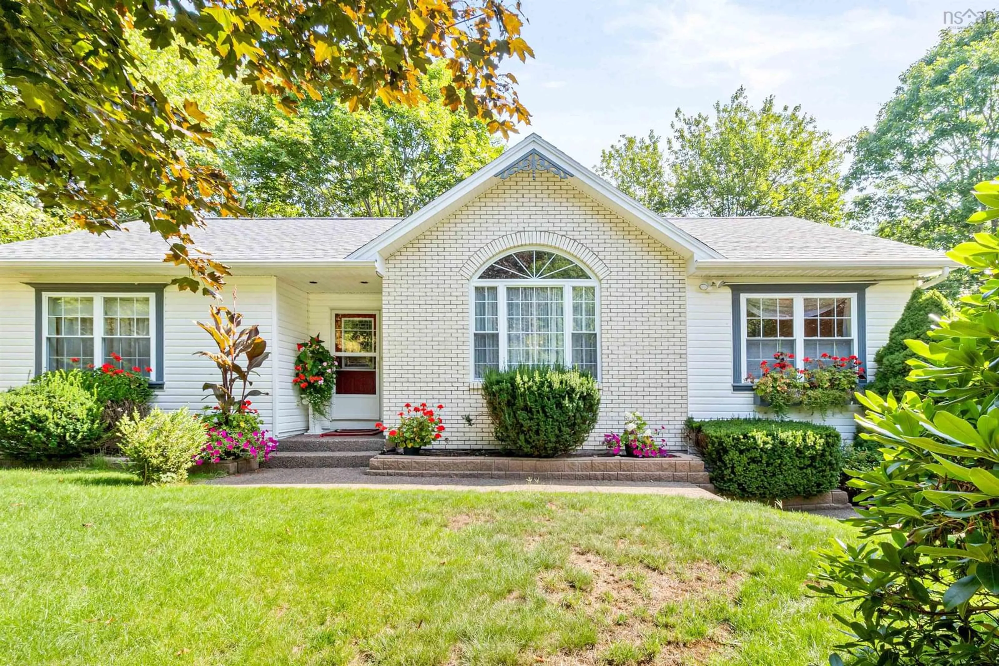 Home with vinyl exterior material, street for 42 Canterbury Lane, Fall River Nova Scotia B2T 1A4