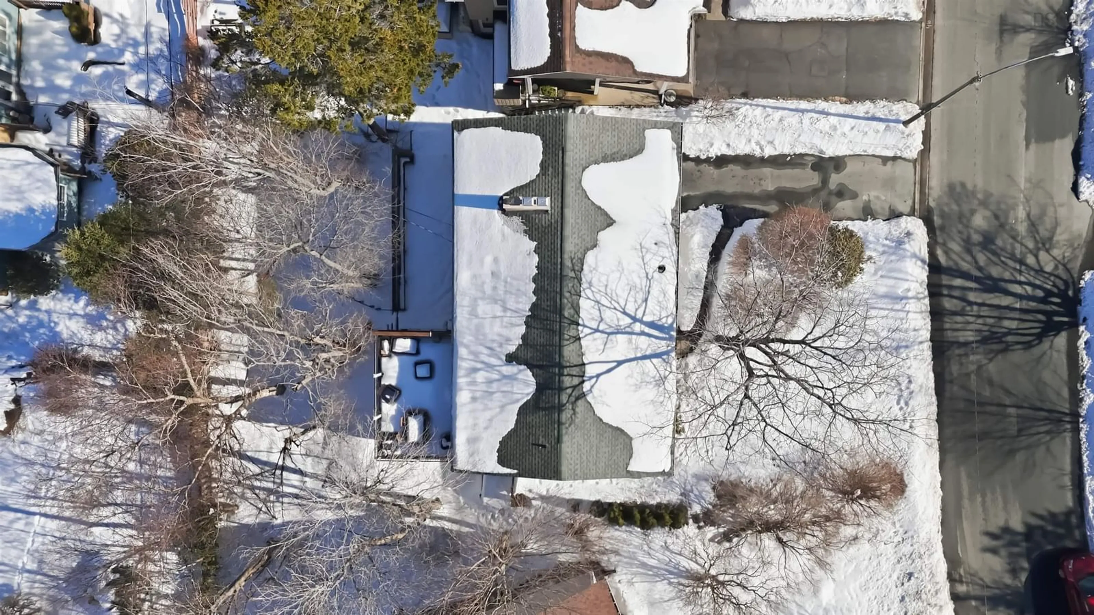 A pic from outside/outdoor area/front of a property/back of a property/a pic from drone, street for 51 Hazelholme Dr, Halifax Nova Scotia B3M 1N6