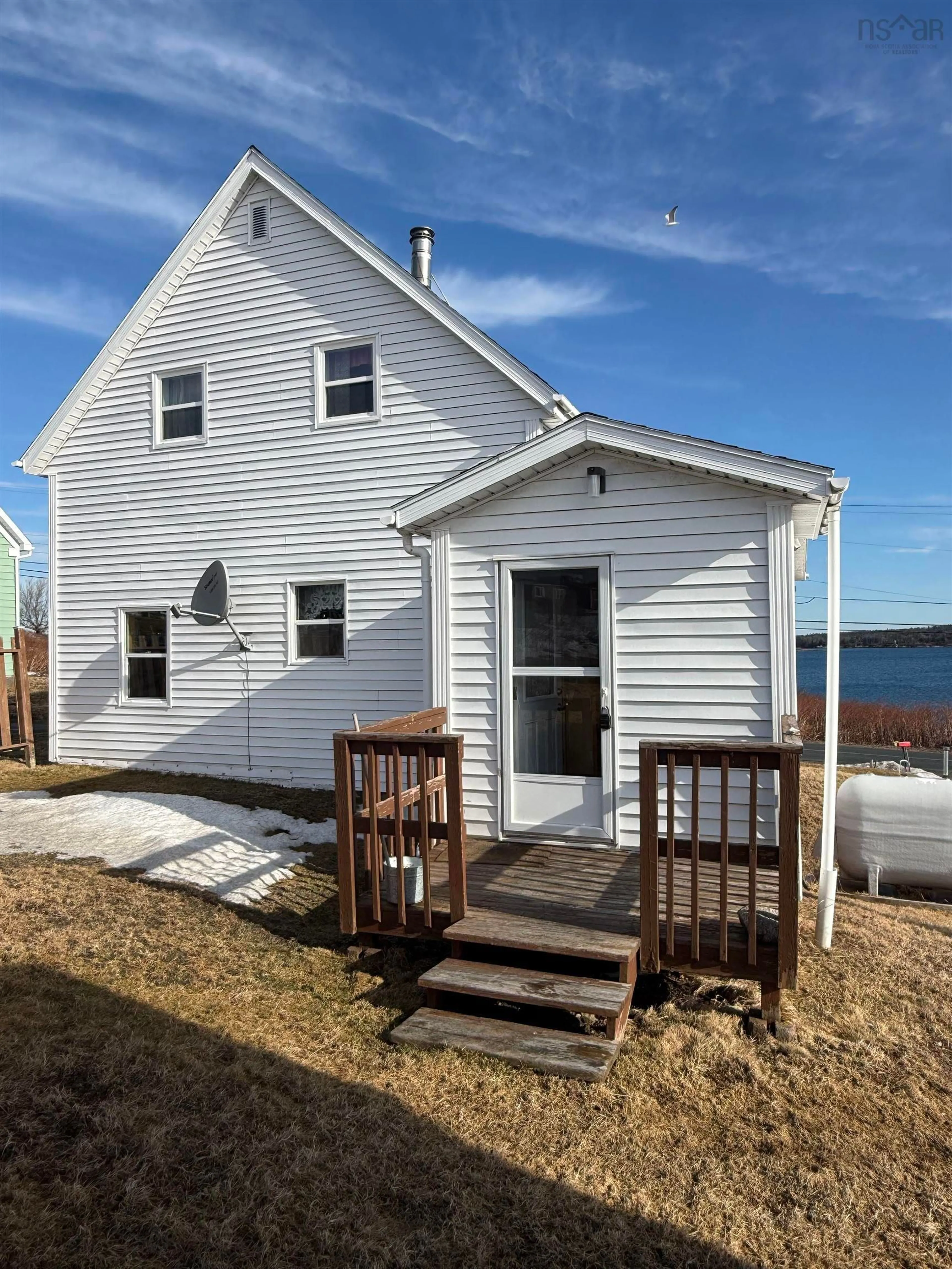 Home with vinyl exterior material, water/lake/river/ocean view for 1440 Union St, Canso Nova Scotia B0H 1H0