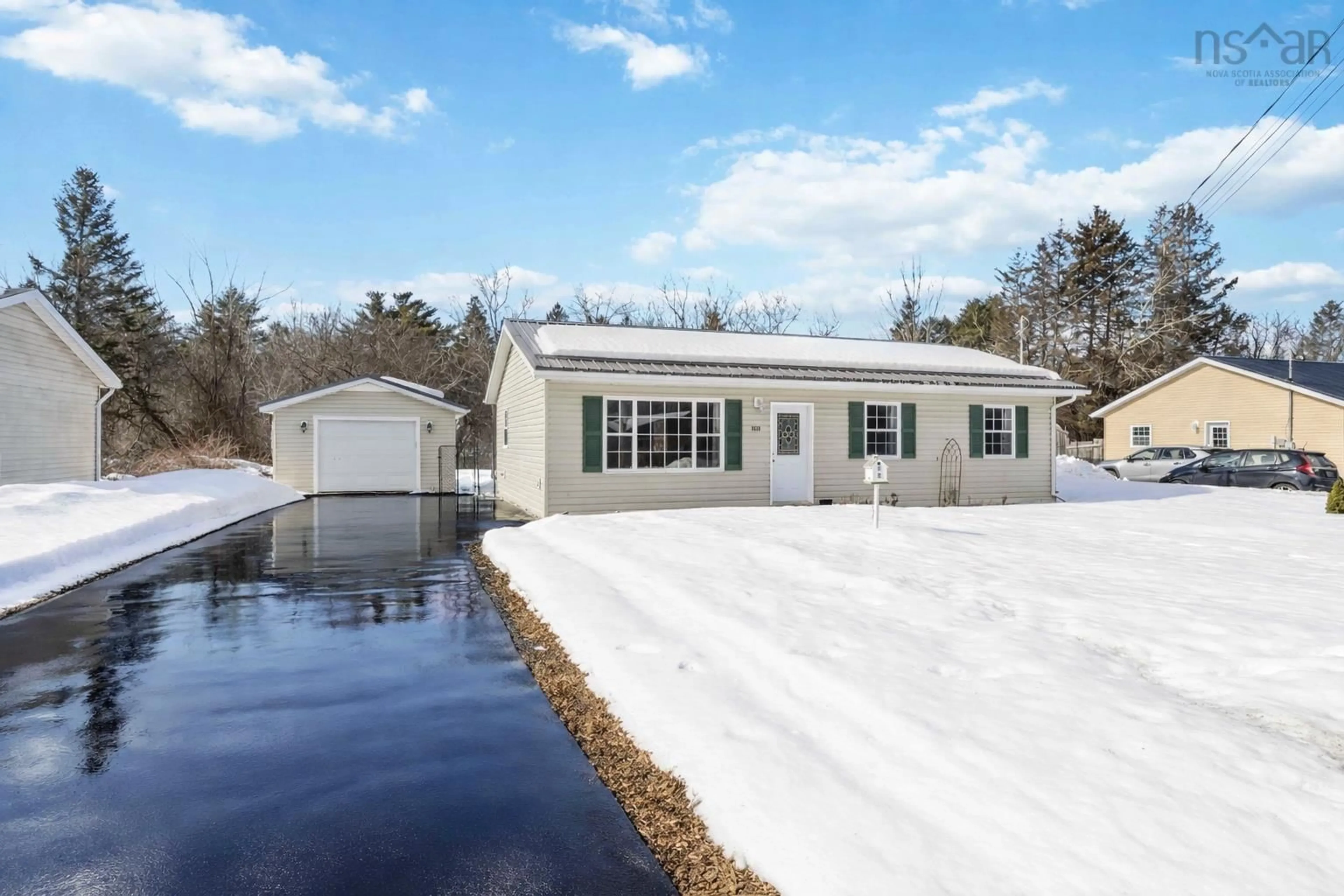 Home with vinyl exterior material, water/lake/river/ocean view for 9039 Highway 10 Hwy, Nictaux Nova Scotia B0J 1E0