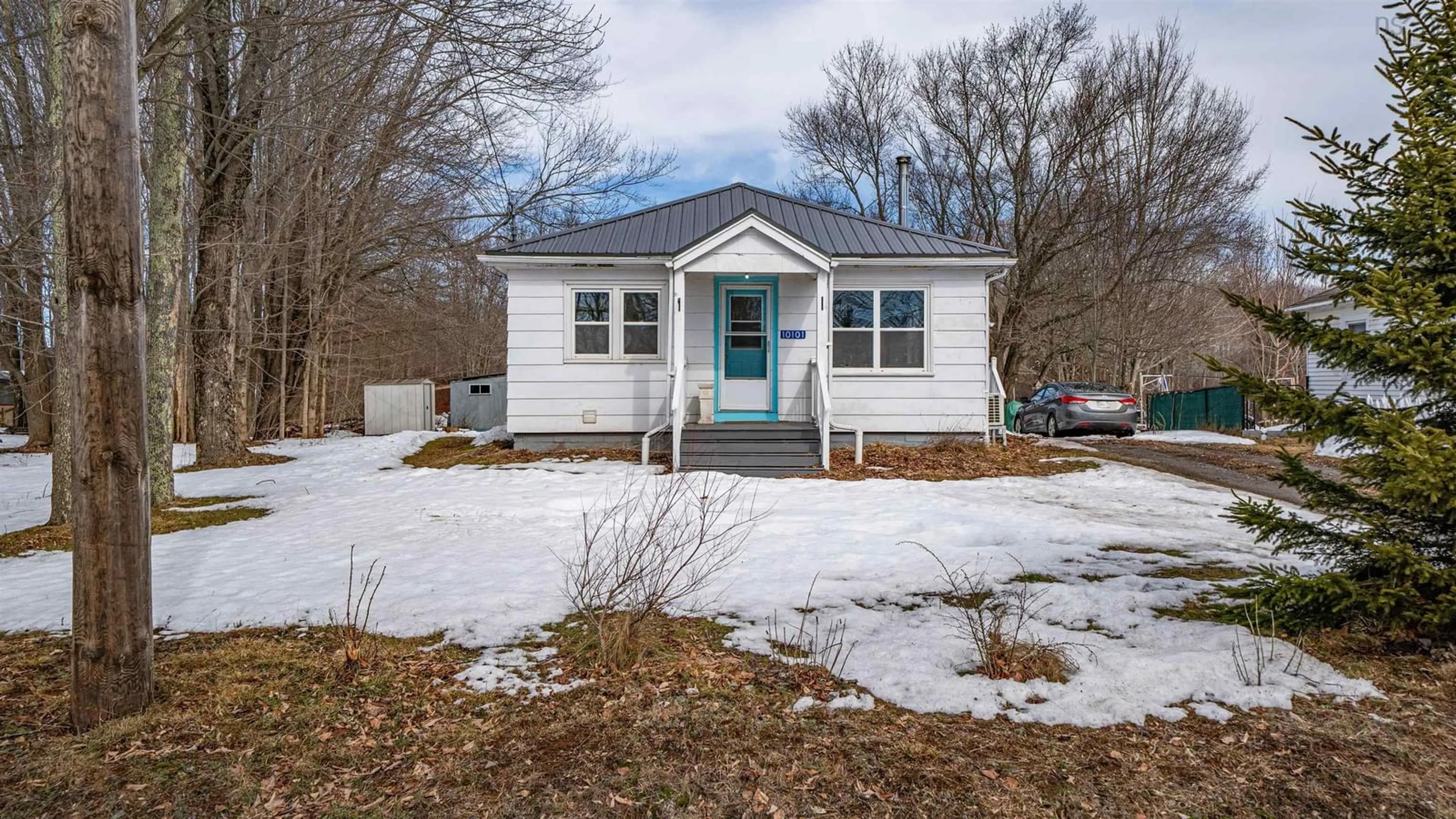 Unknown for 10101 Highway 221, Habitant Nova Scotia B0P 1H0