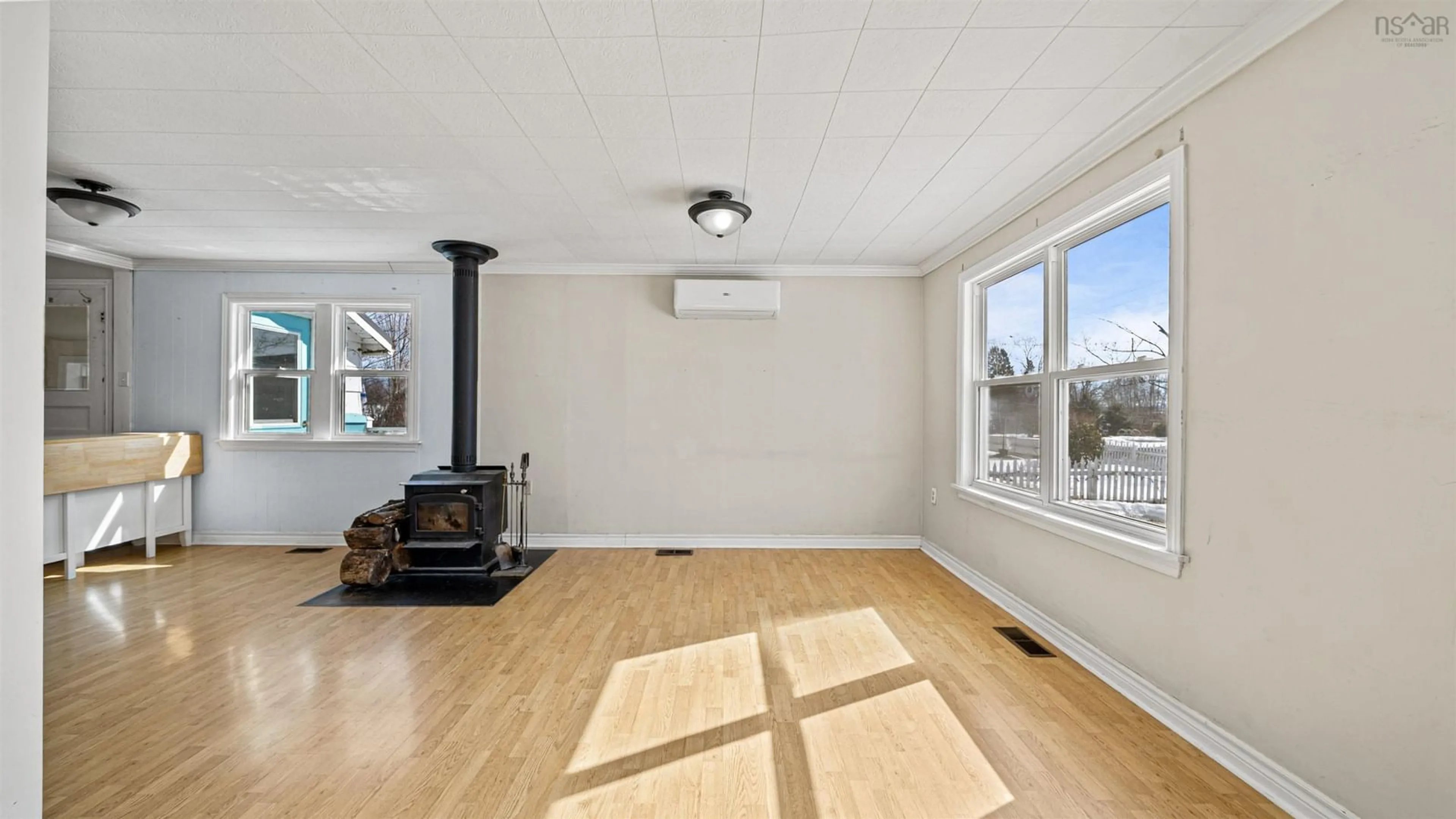 A pic of a room for 10101 Highway 221, Habitant Nova Scotia B0P 1H0