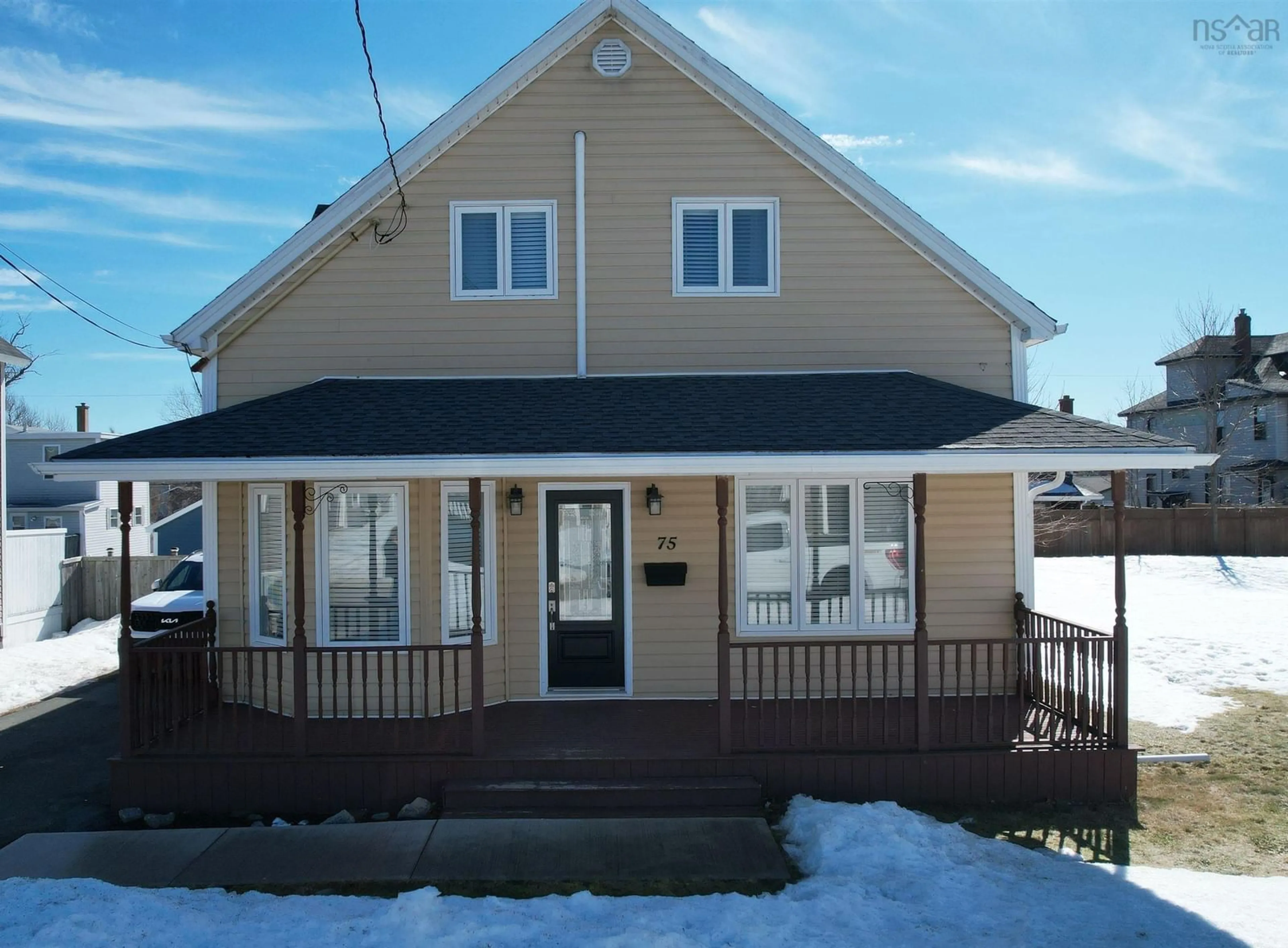 Home with vinyl exterior material, street for 75 Lower Maclean St, Glace Bay Nova Scotia B1A 2K9