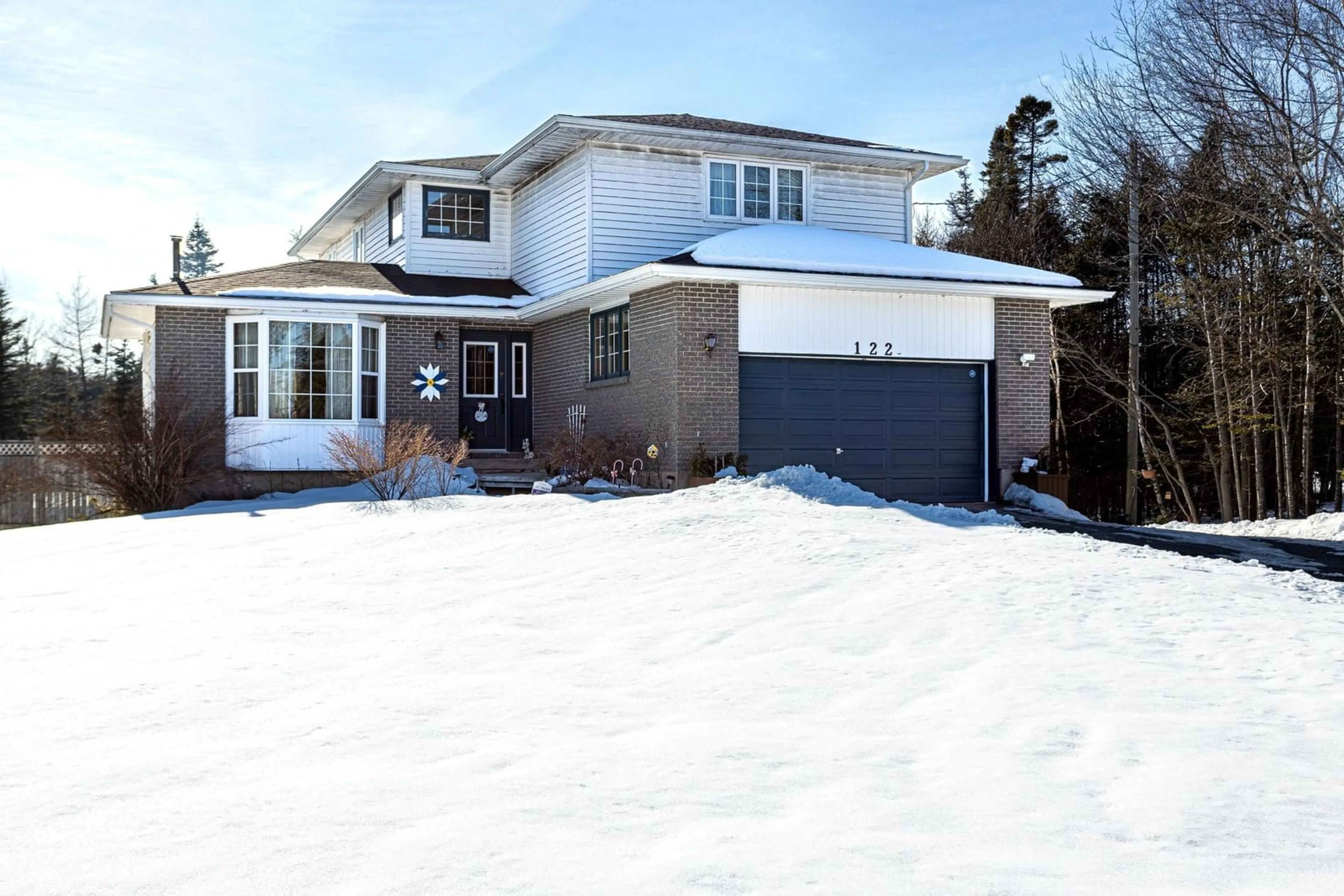 Home with vinyl exterior material, street for 122 Northcliffe Dr, Brookside Nova Scotia B3T 1S7