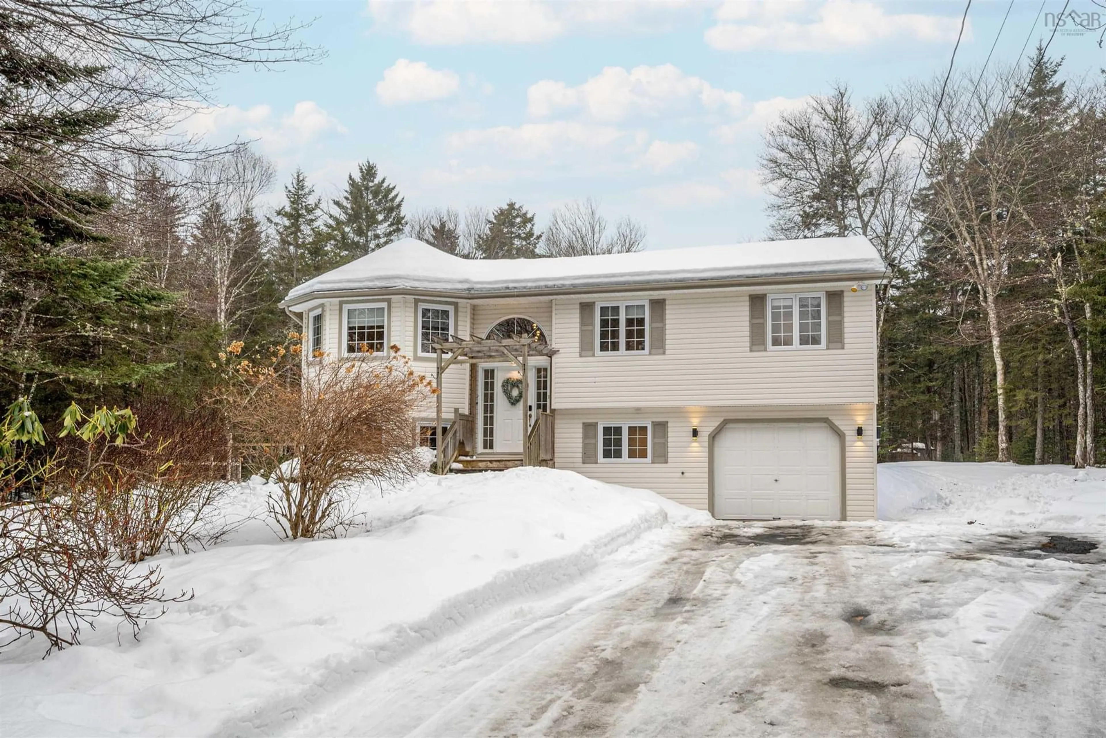 Unknown for 241 Monarch Dr, Beaver Bank Nova Scotia B4E 3J1