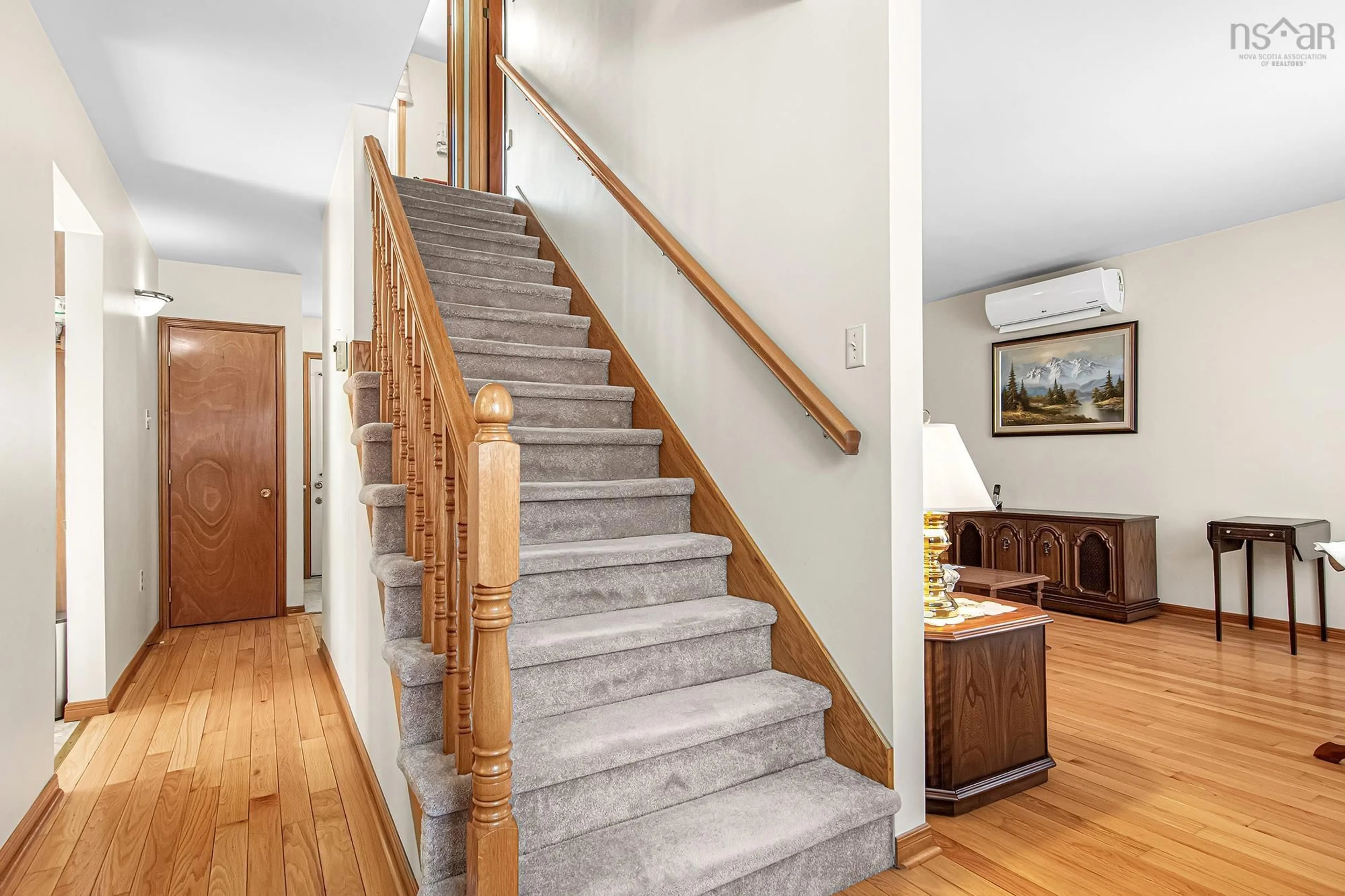 Stairs for 34 Bonita Dr, Dartmouth Nova Scotia B2X 2G9