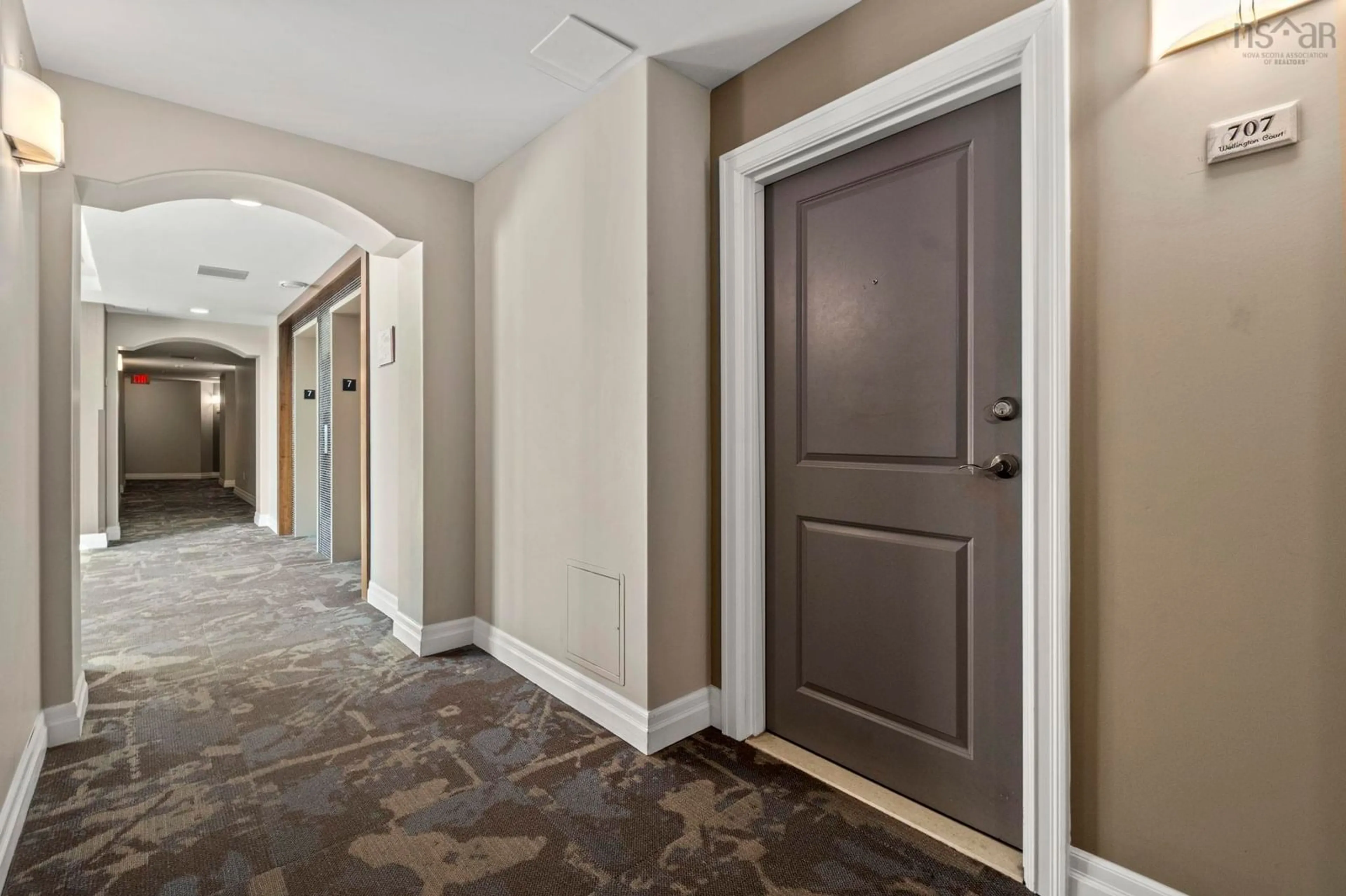 Indoor foyer for 2677 Gladstone St #707, Halifax Nova Scotia B3K 0A4
