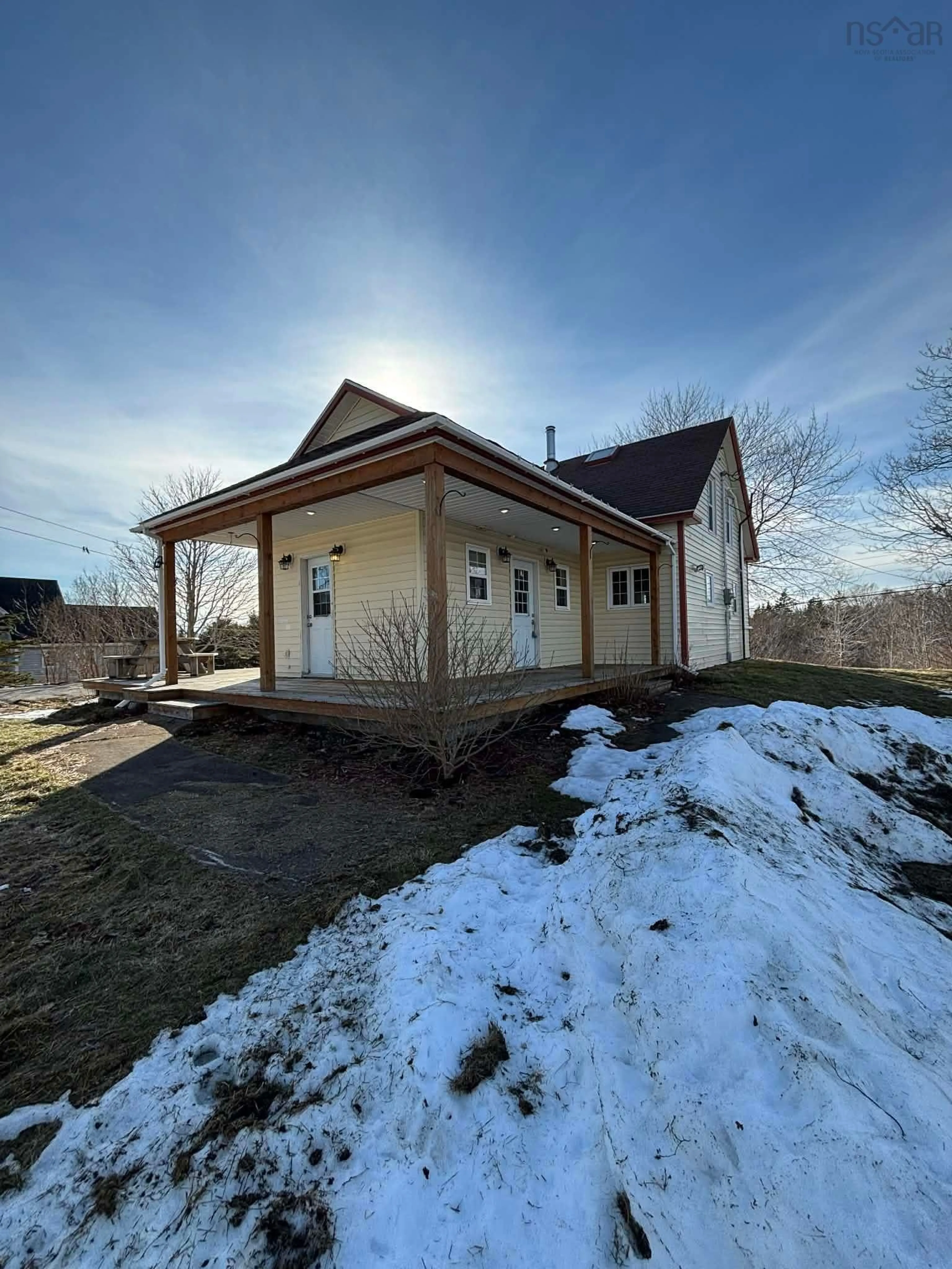A pic from outside/outdoor area/front of a property/back of a property/a pic from drone, building for 669 Lakeside Rd, Dayton Nova Scotia B5A 5K3