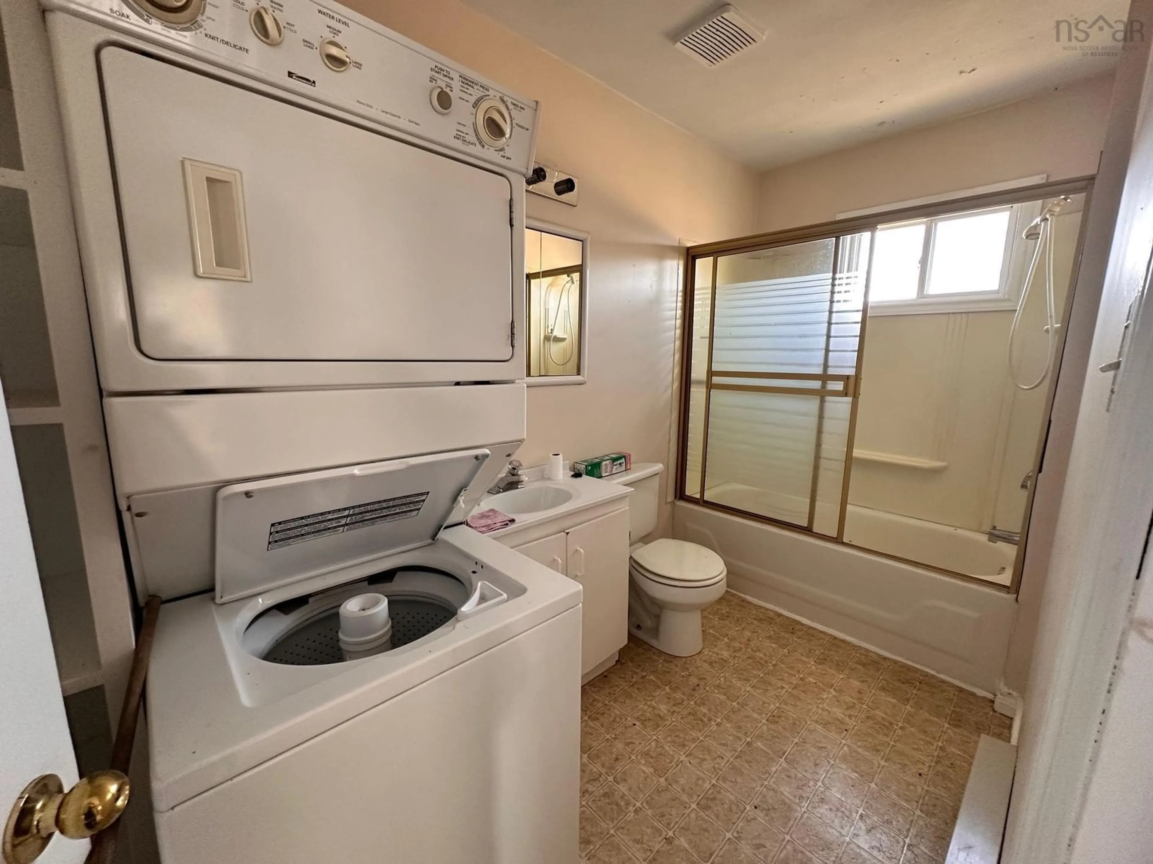 Unknown for 12625 Highway 215, Admiral Rock Nova Scotia B0N 2H0