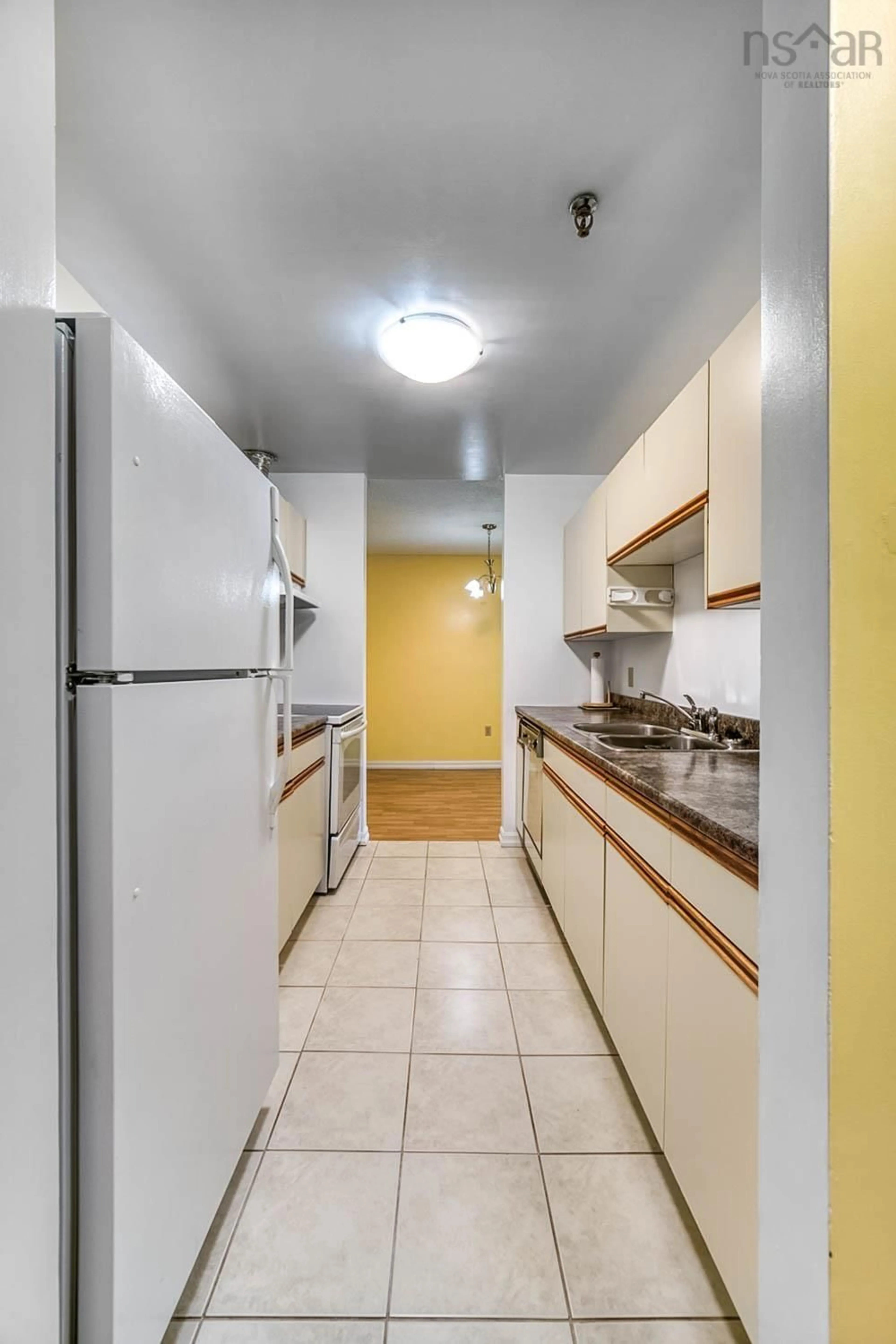 Standard kitchen, unknown for 15 Langbrae Dr #405, Halifax Nova Scotia B3M 3W5