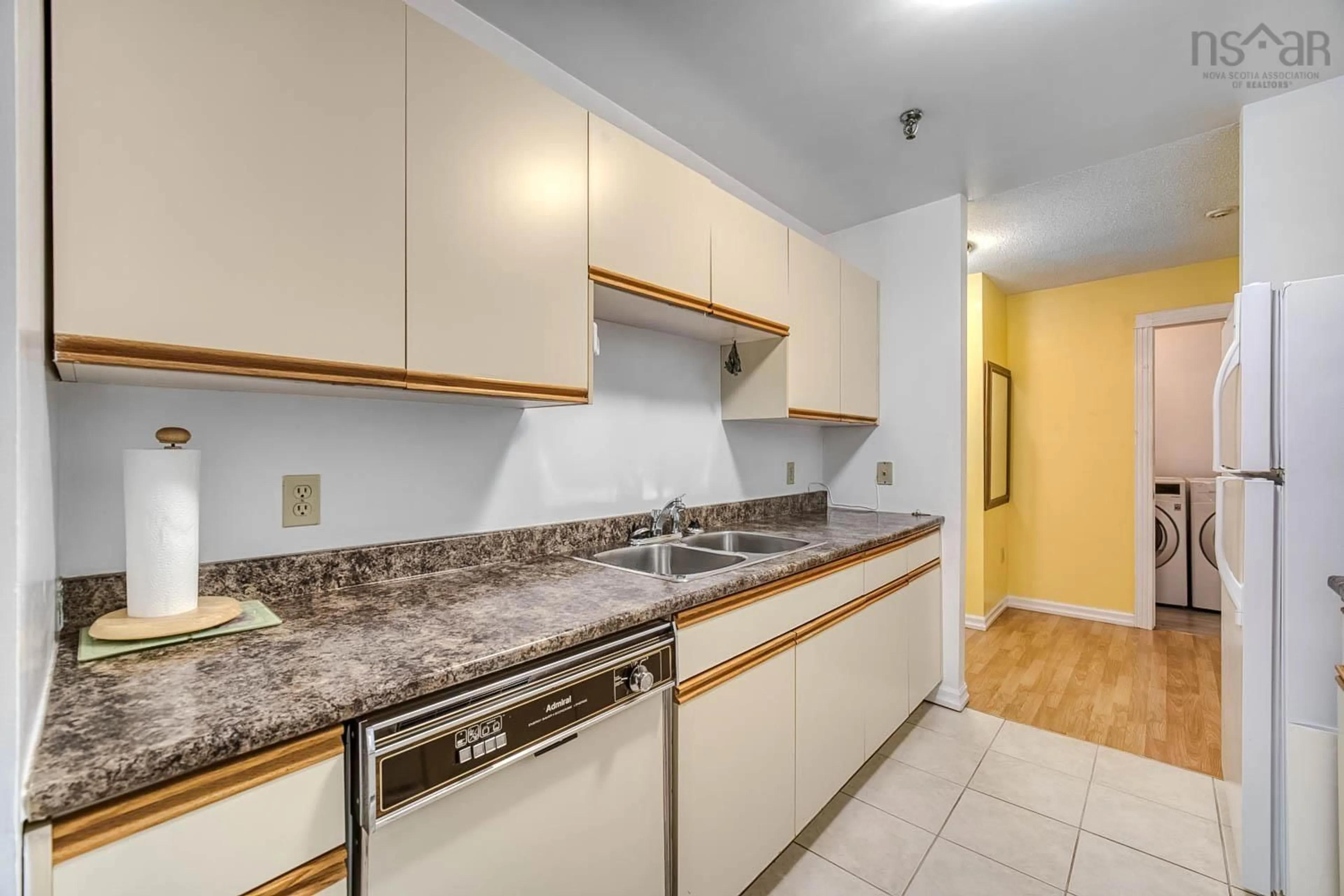 Standard kitchen, unknown for 15 Langbrae Dr #405, Halifax Nova Scotia B3M 3W5