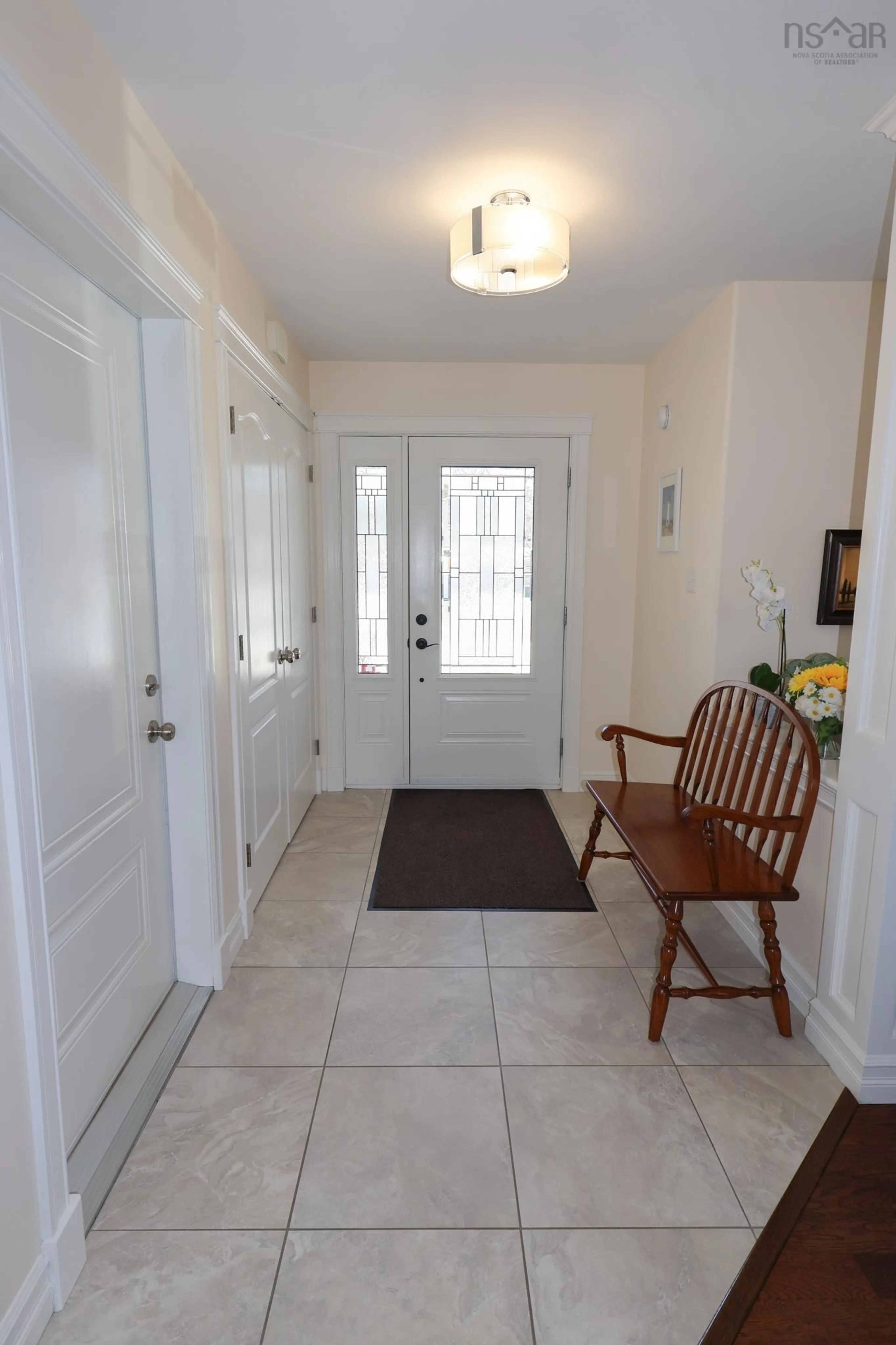 Indoor entryway for 40 Dr Ernst Crt, Bridgewater Nova Scotia B4V 9A3
