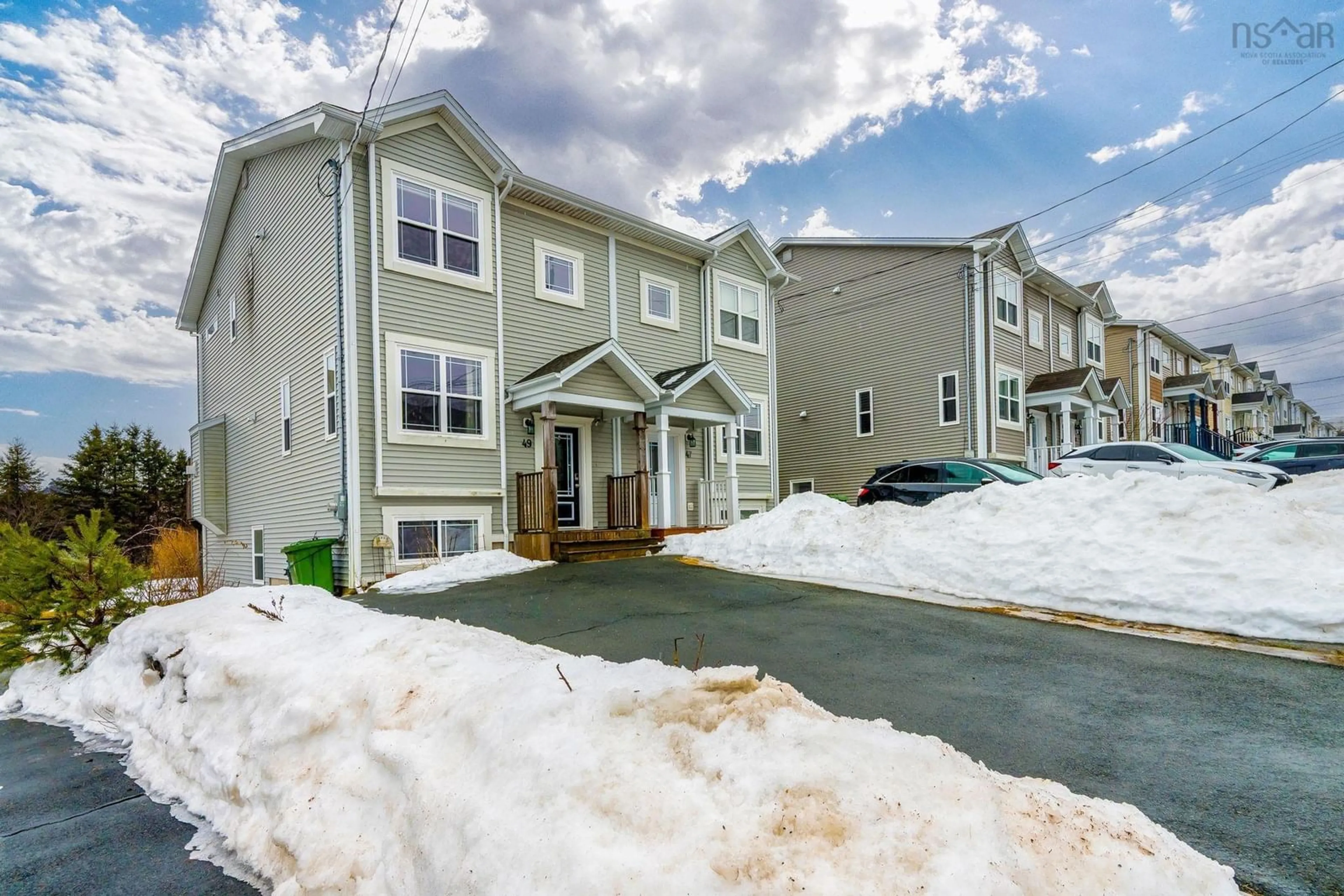 Unknown for 49 Halef Crt, Halifax Nova Scotia B3N 1E1