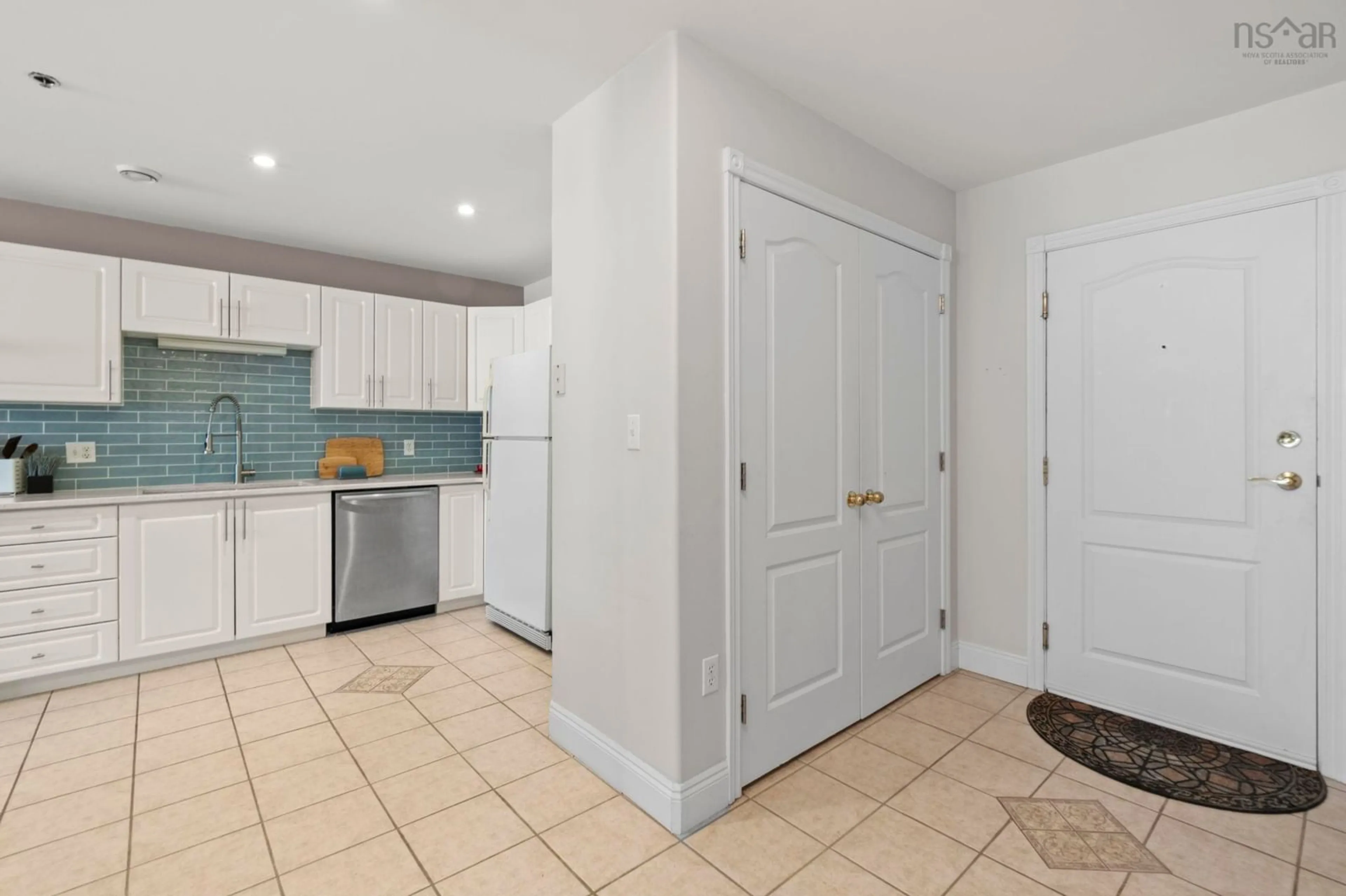 Standard kitchen, ceramic/tile floor for 10 Regency Park Dr #213, Halifax Nova Scotia B3S 1P2