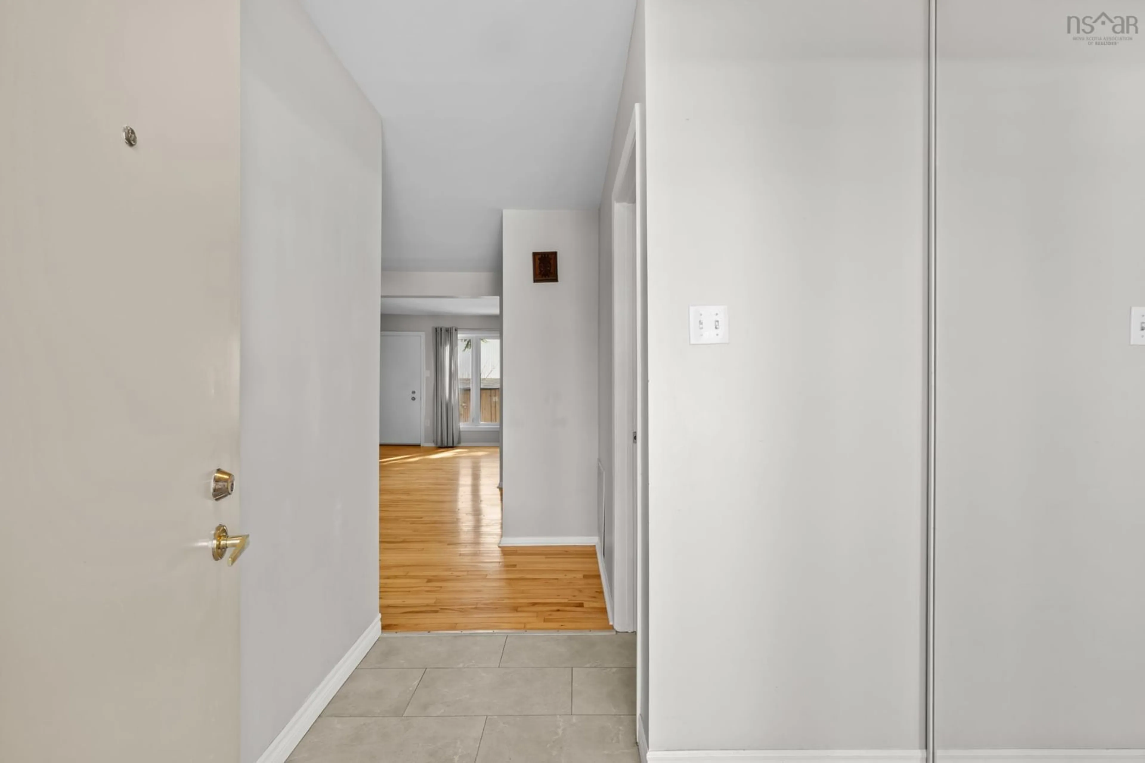 Indoor entryway for 23 Covington Way, Halifax Nova Scotia B3M 3H1