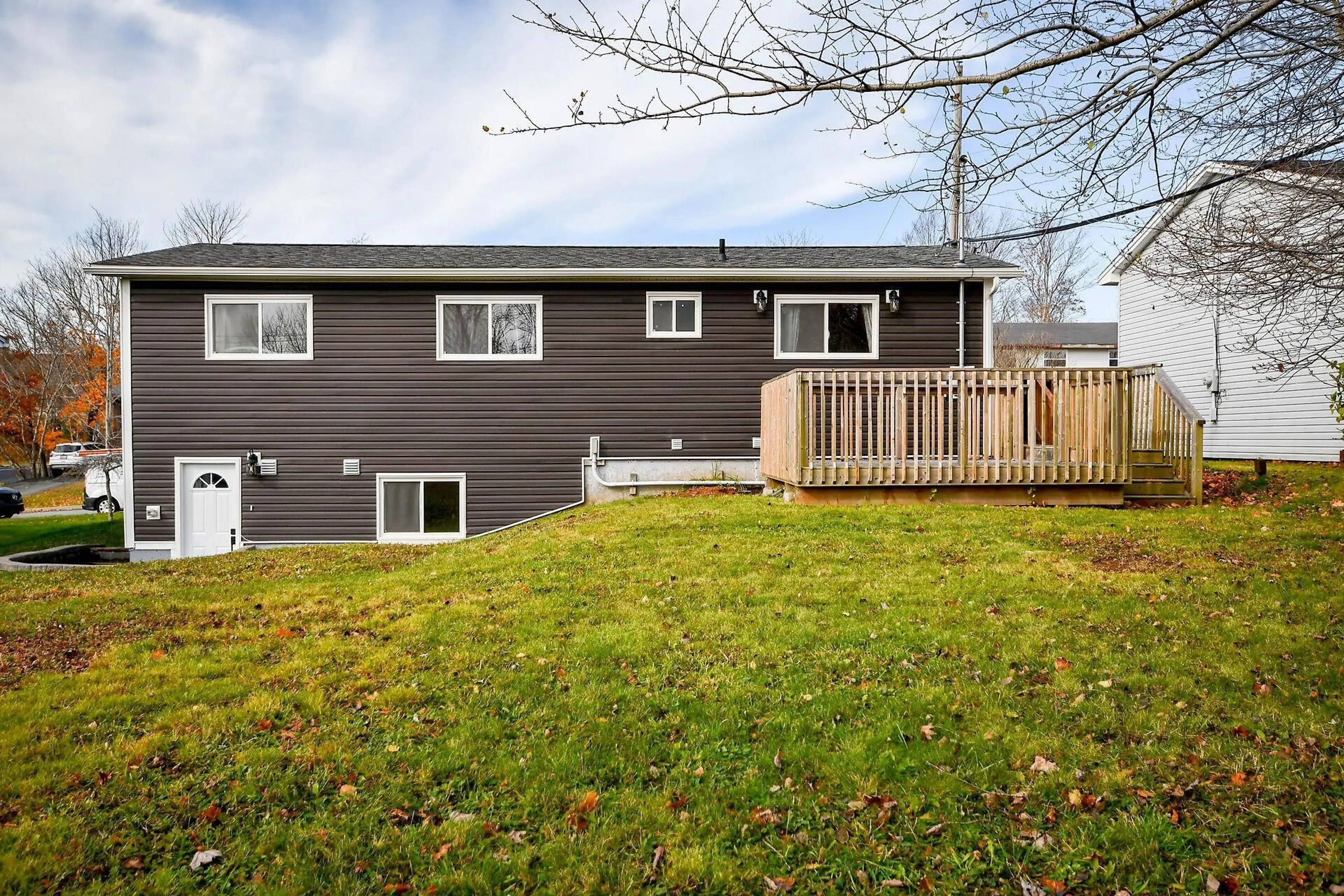 Unknown for 5 Sampson Dr, Lower Sackville Nova Scotia B4C 2T7