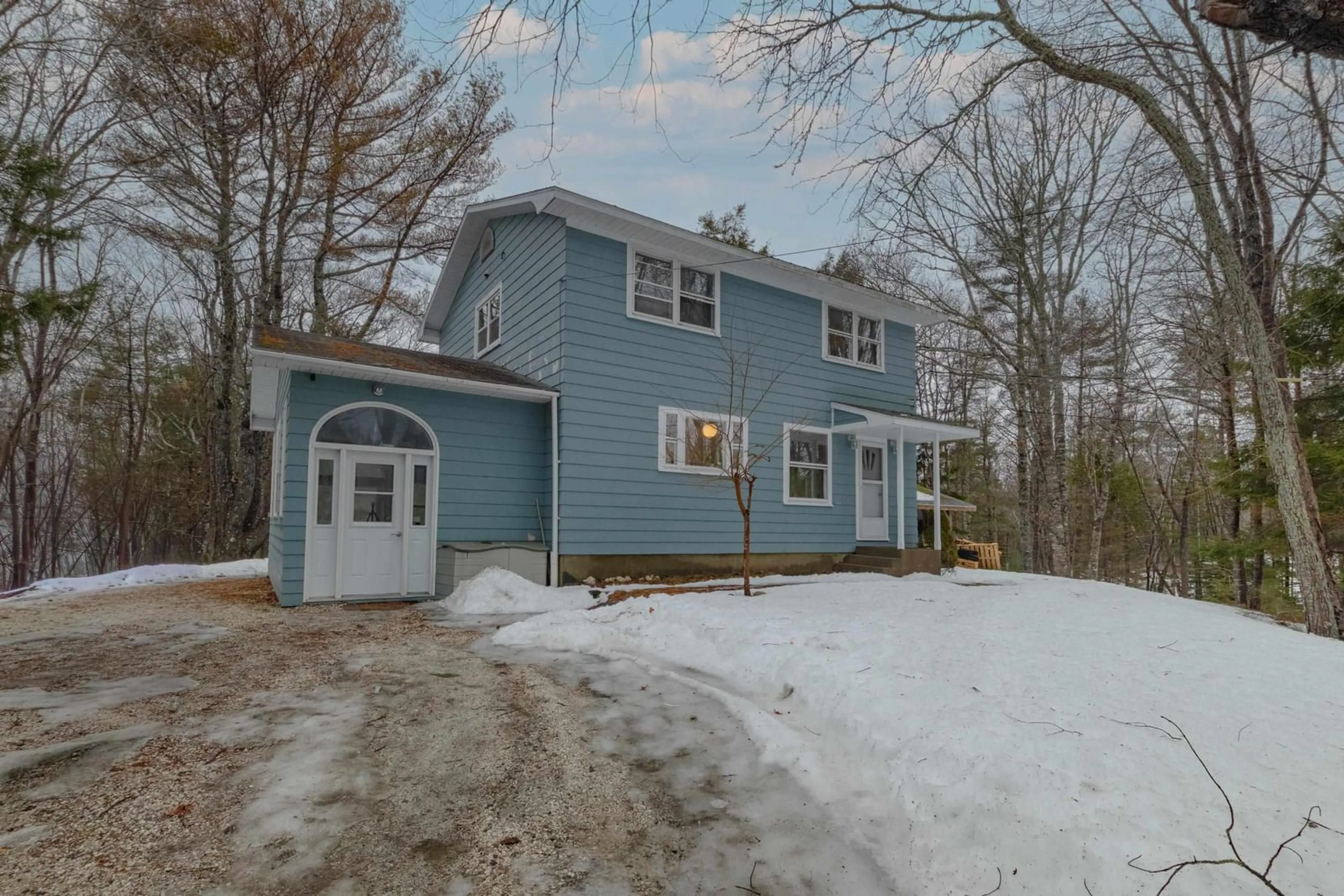 Home with vinyl exterior material, street for 109 Ohio Rd, Shelburne Nova Scotia B0T 1W0