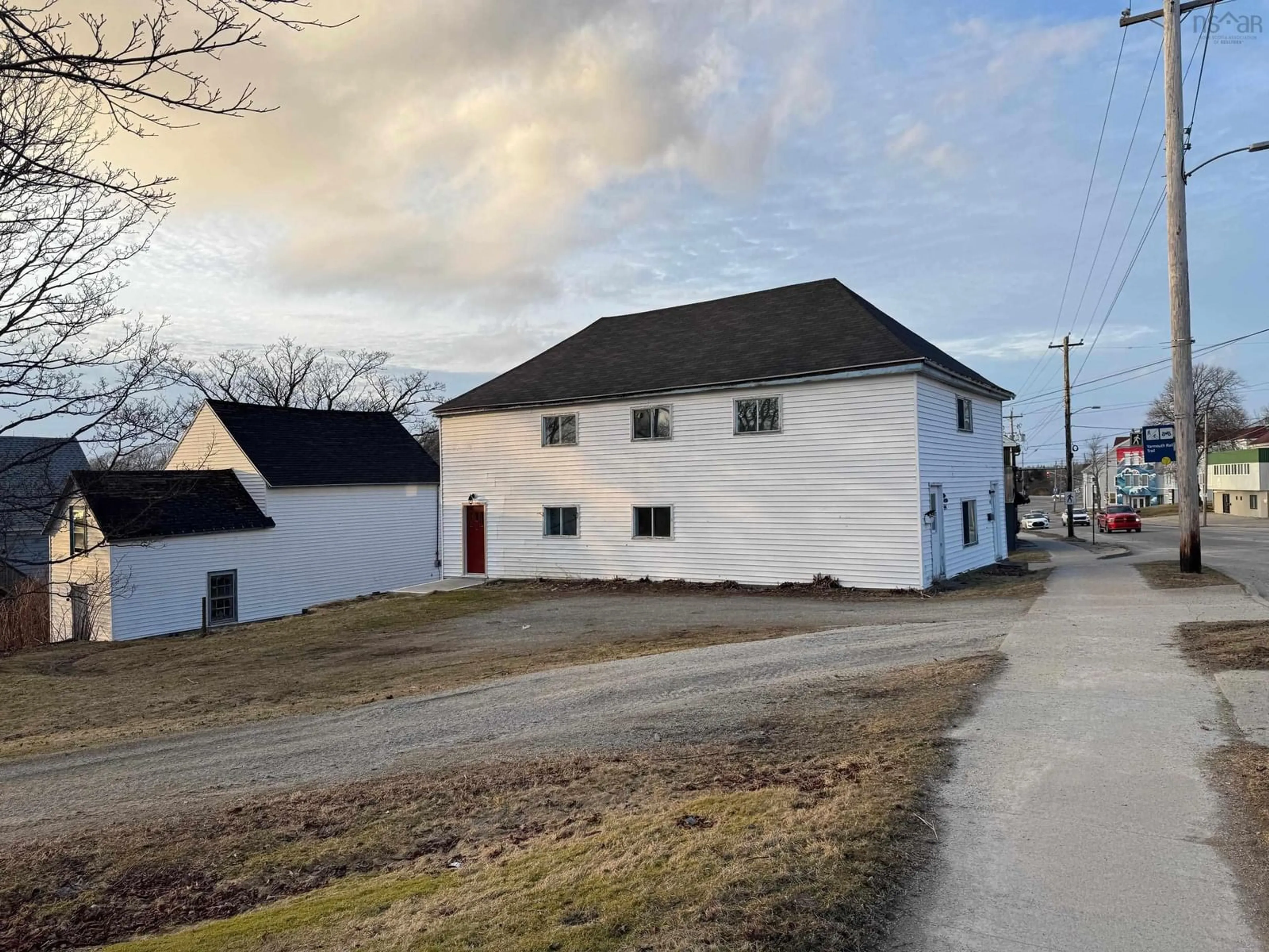 A pic from outside/outdoor area/front of a property/back of a property/a pic from drone, building for 594-596 Main St, Yarmouth Nova Scotia B5A 1J8