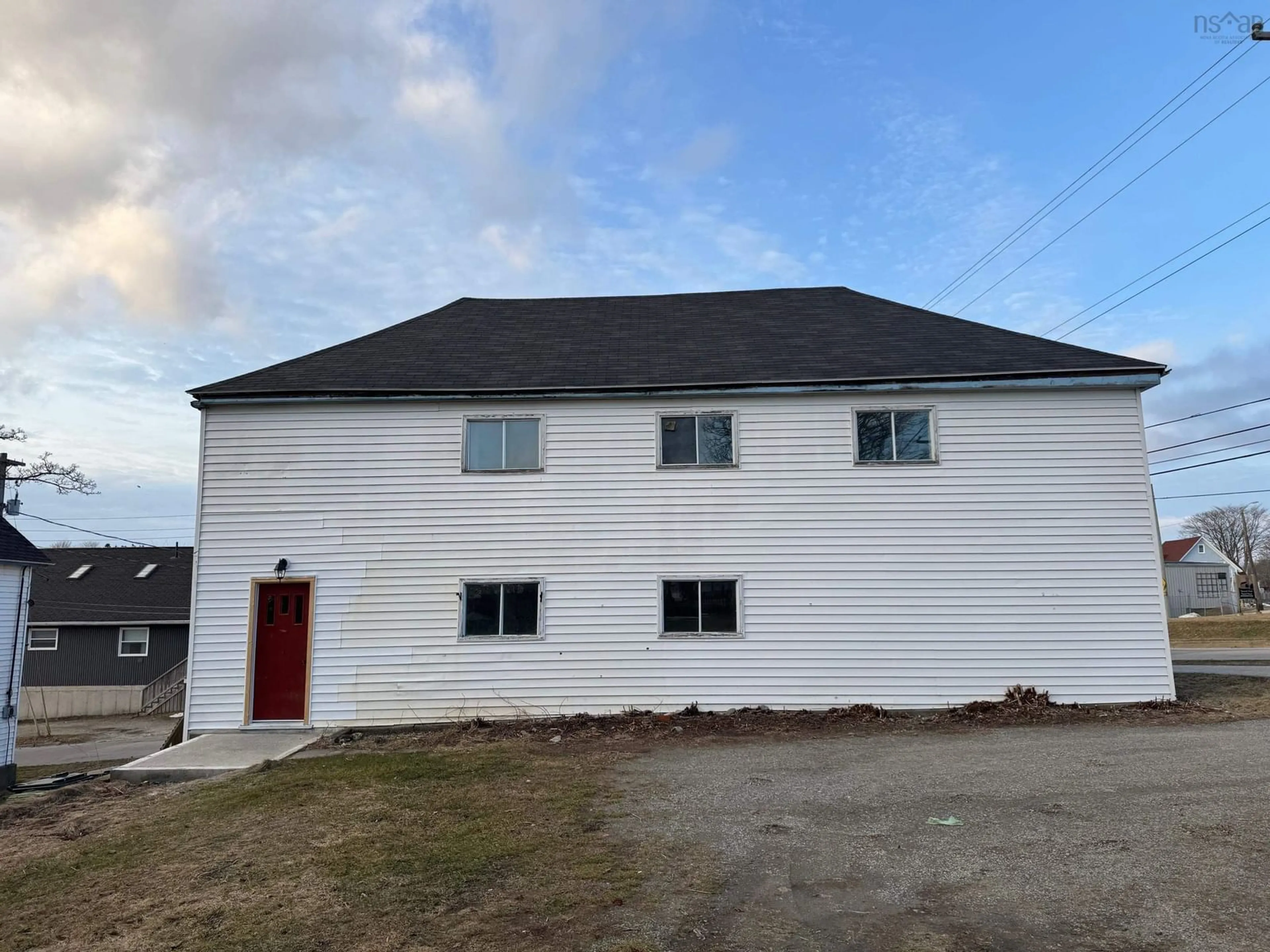 A pic from outside/outdoor area/front of a property/back of a property/a pic from drone, building for 594-596 Main St, Yarmouth Nova Scotia B5A 1J8