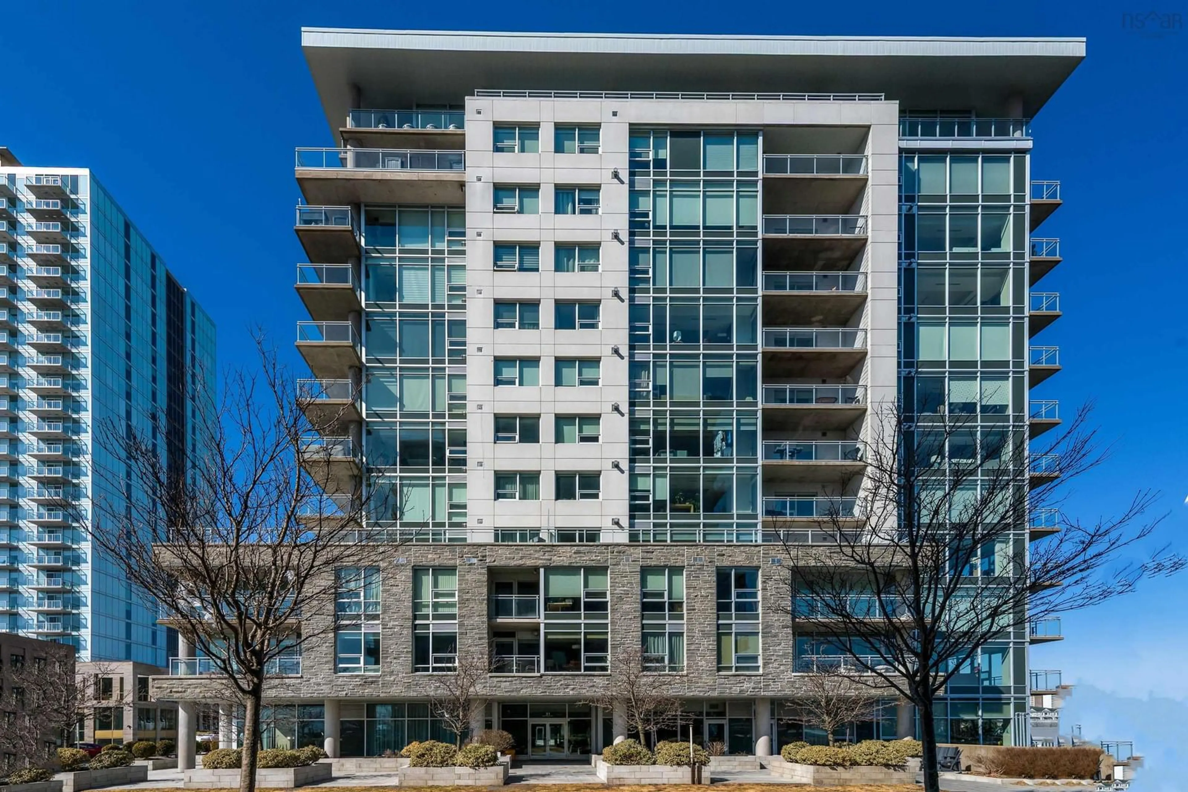 Indoor foyer for 31 Kings Wharf Pl #806, Dartmouth Nova Scotia B2Y 0C1