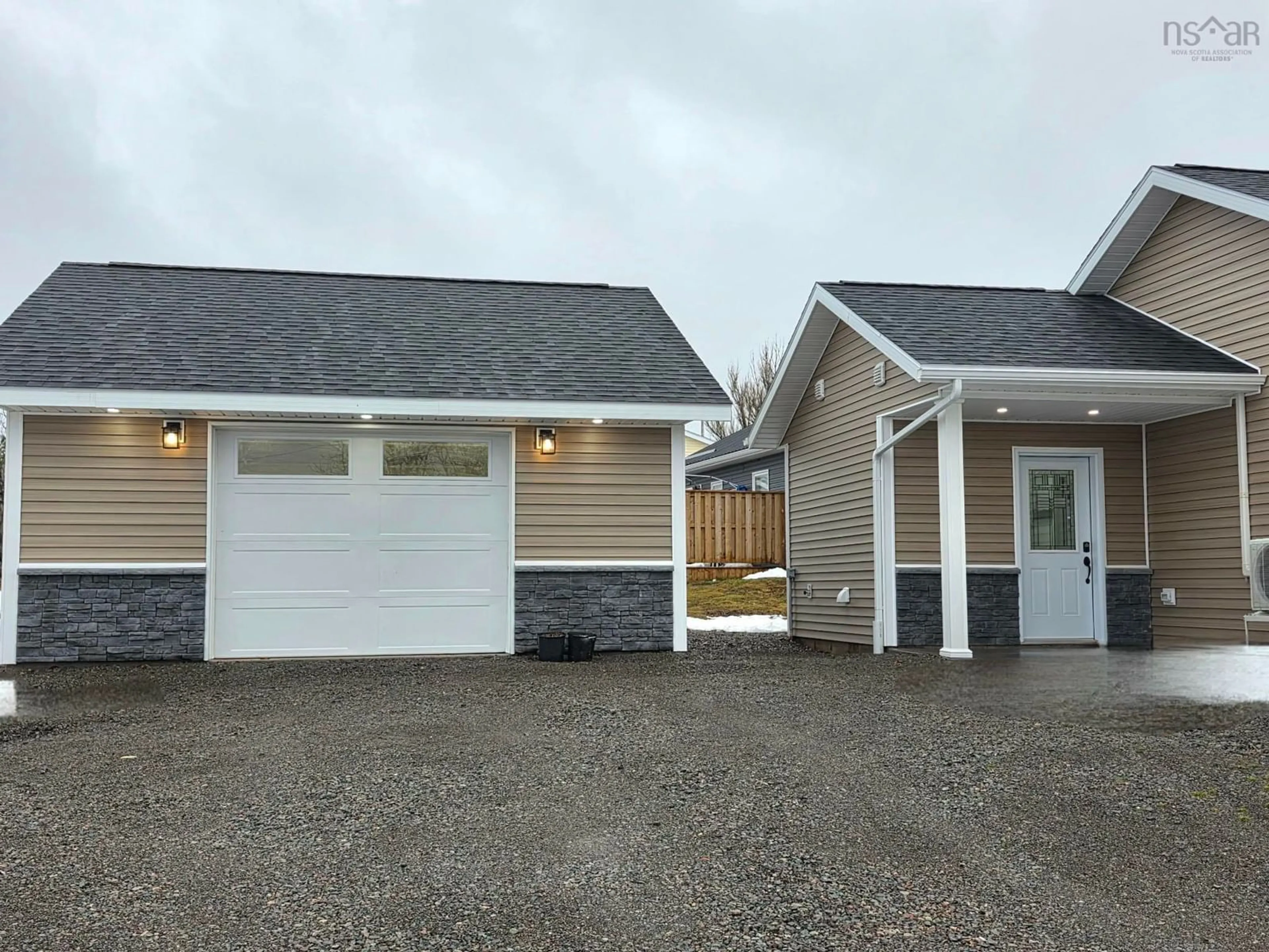 Indoor garage for 2173 Spring Garden Rd, Westville Nova Scotia B0K 2A0