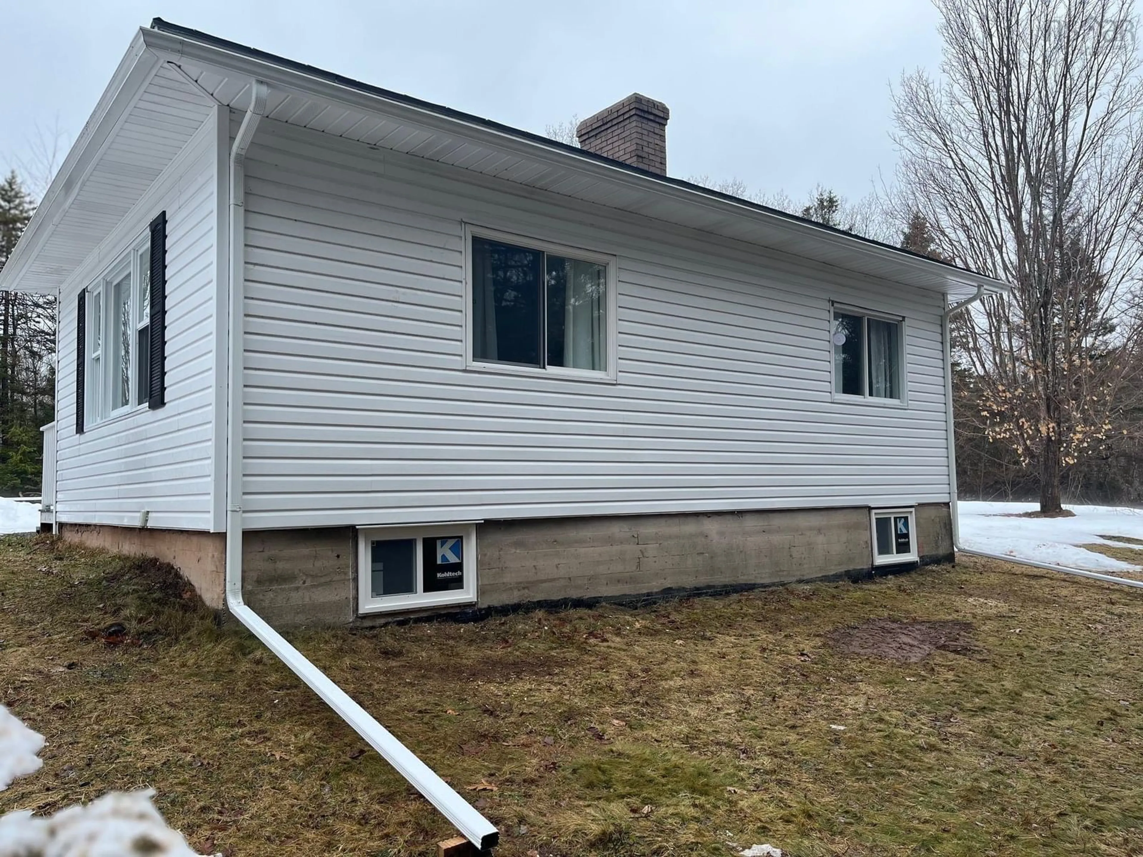Home with vinyl exterior material, building for 3615-3621 Gairloch Road Union Centre Ns Rd, Union Centre Nova Scotia B0K 2A0