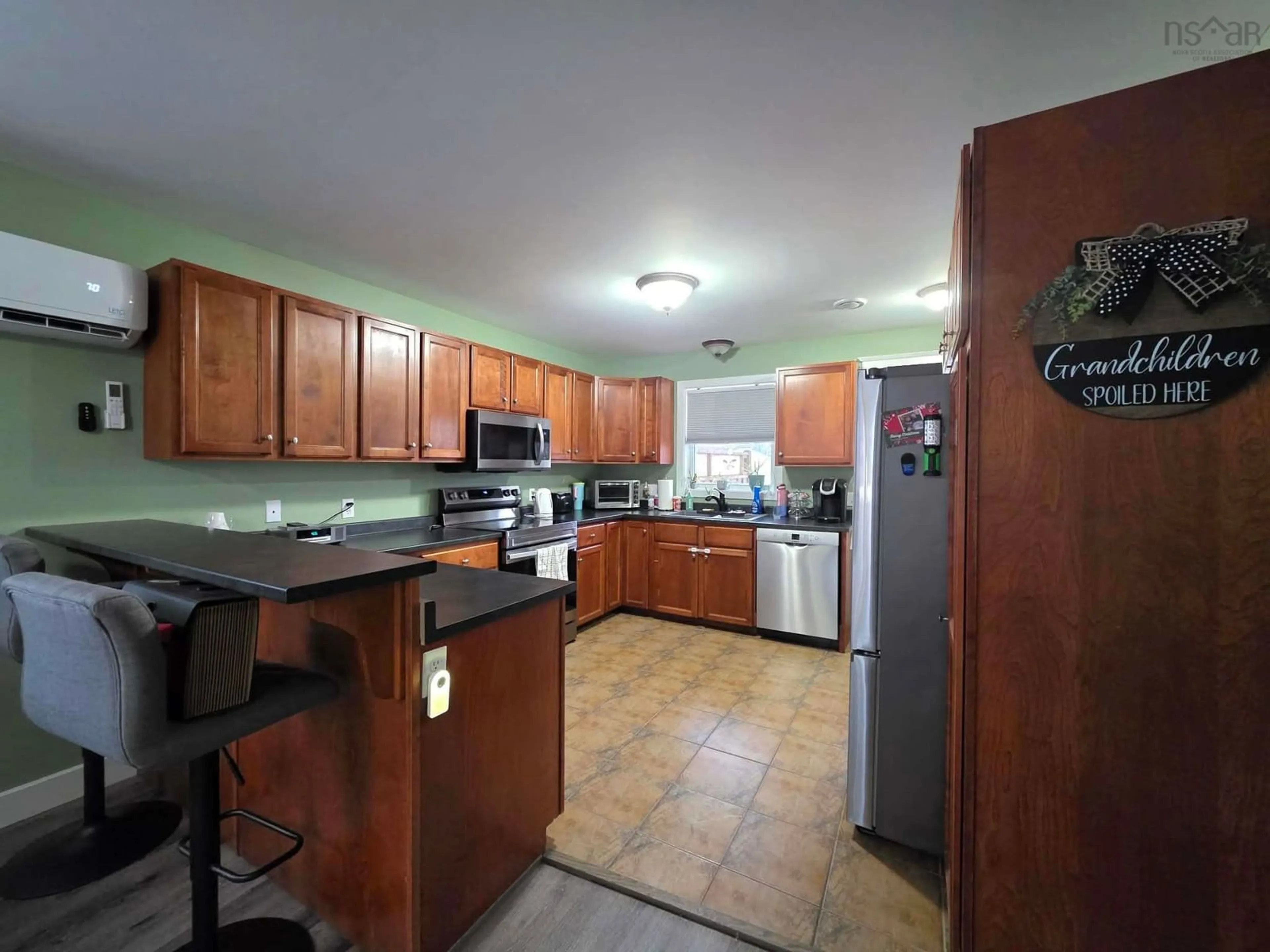 Standard kitchen, unknown for 1611 Mackay St, Westville Nova Scotia B0K 2A0