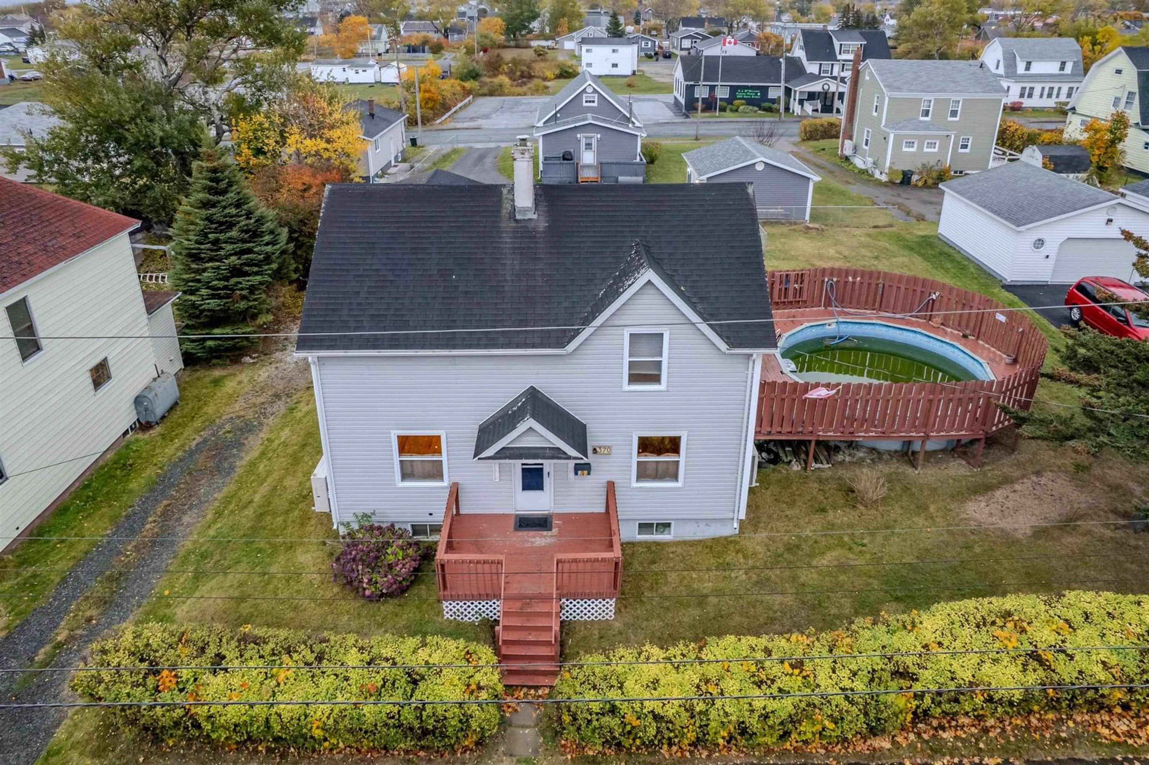 A pic from outside/outdoor area/front of a property/back of a property/a pic from drone, unknown for 370 Hudson St, New Waterford Nova Scotia B1H 3P6