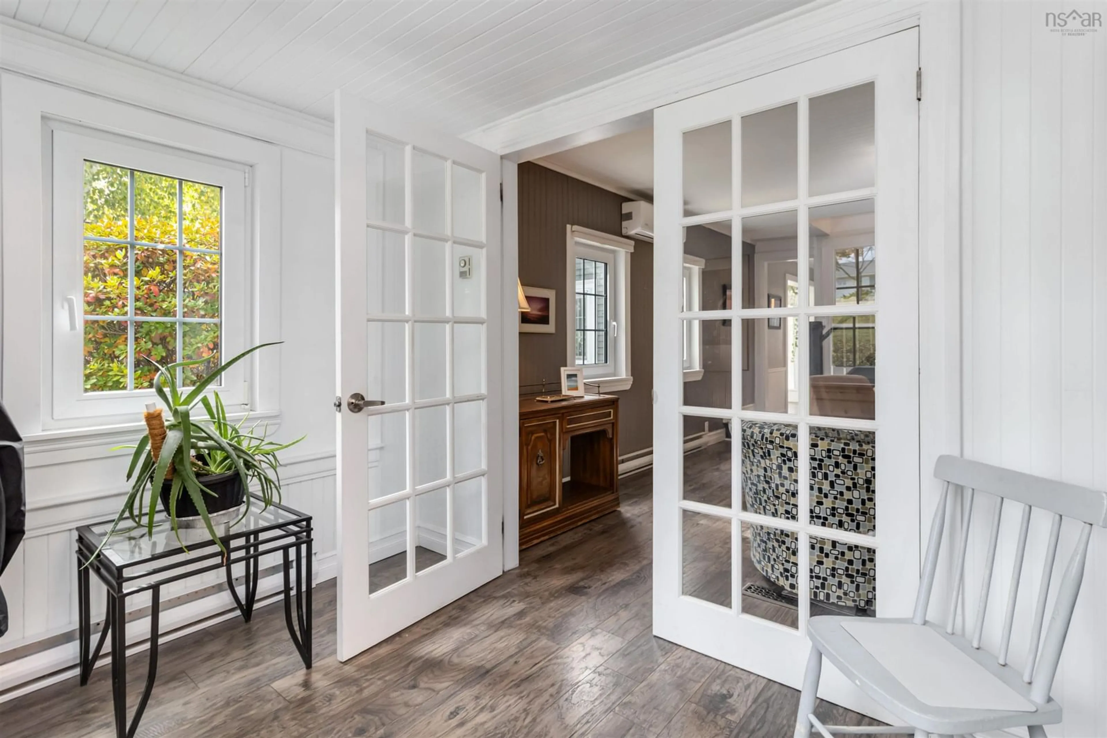 Indoor entryway for 11278 Peggys Cove Rd, Seabright Nova Scotia B3Z 3B1