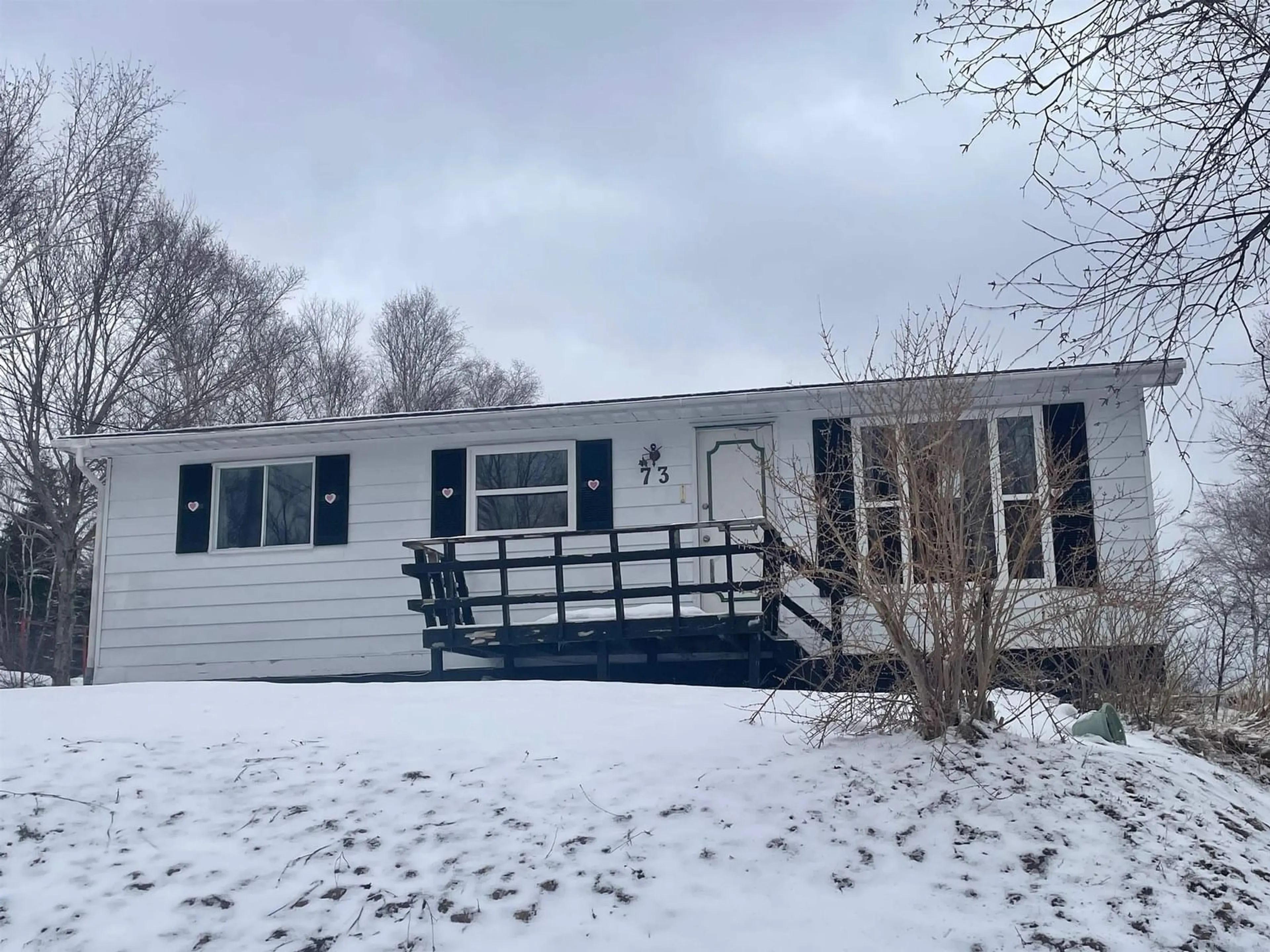 Unknown for 73 Centre St, North Sydney Nova Scotia B2A 3J4