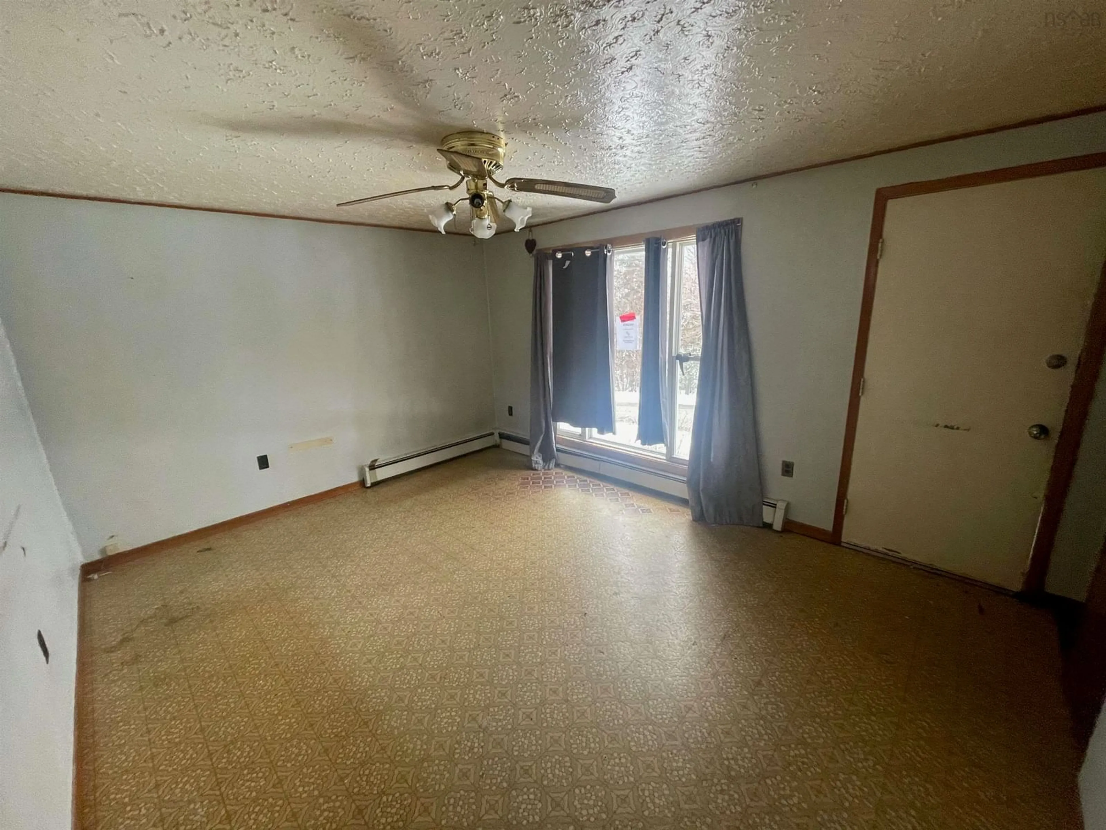 A pic of a room for 73 Centre St, North Sydney Nova Scotia B2A 3J4