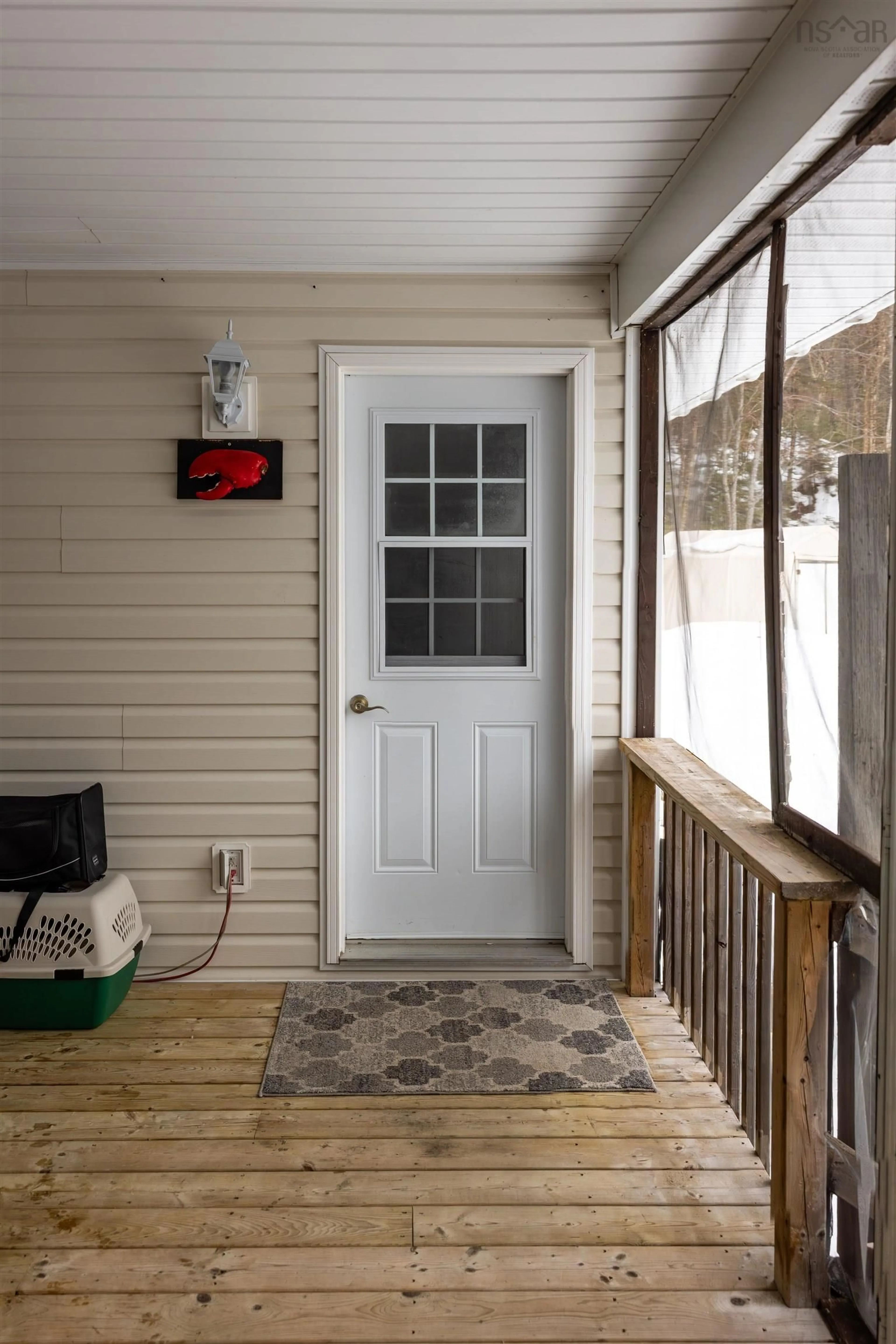 Indoor entryway for 16568 Highway 316, Country Harbour Nova Scotia B0H 1J0