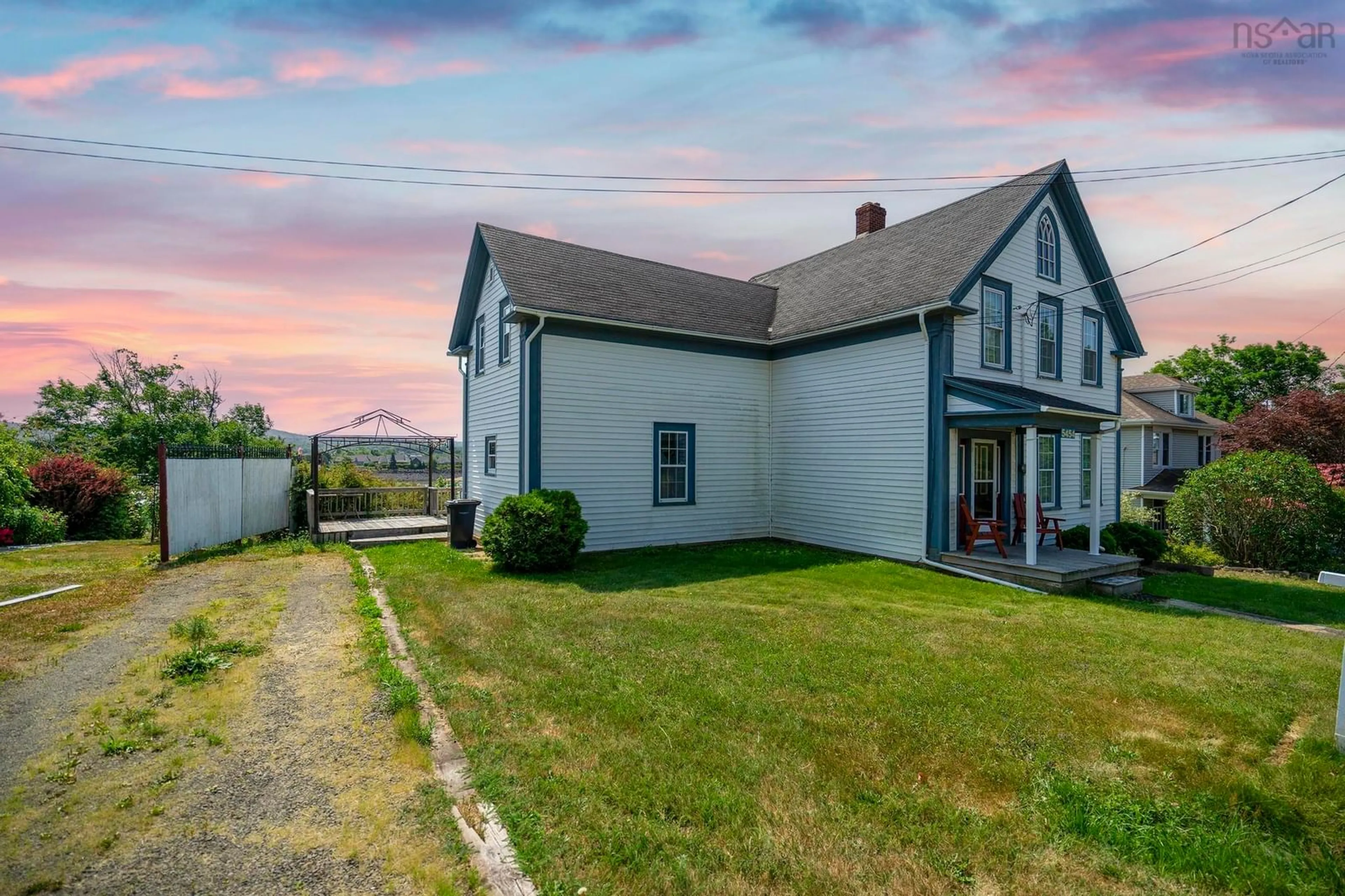 A pic from outside/outdoor area/front of a property/back of a property/a pic from drone, unknown for 5454 Granville Rd, Granville Ferry Nova Scotia B0S 1A0